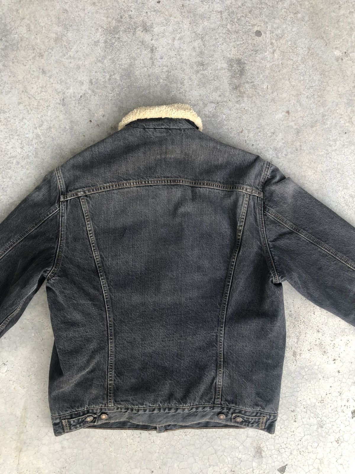 Levi's Y2k Levis Sherpa Lined Denim Jacket Distressed Size US L / EU 52-54 / 3 - 11 Thumbnail