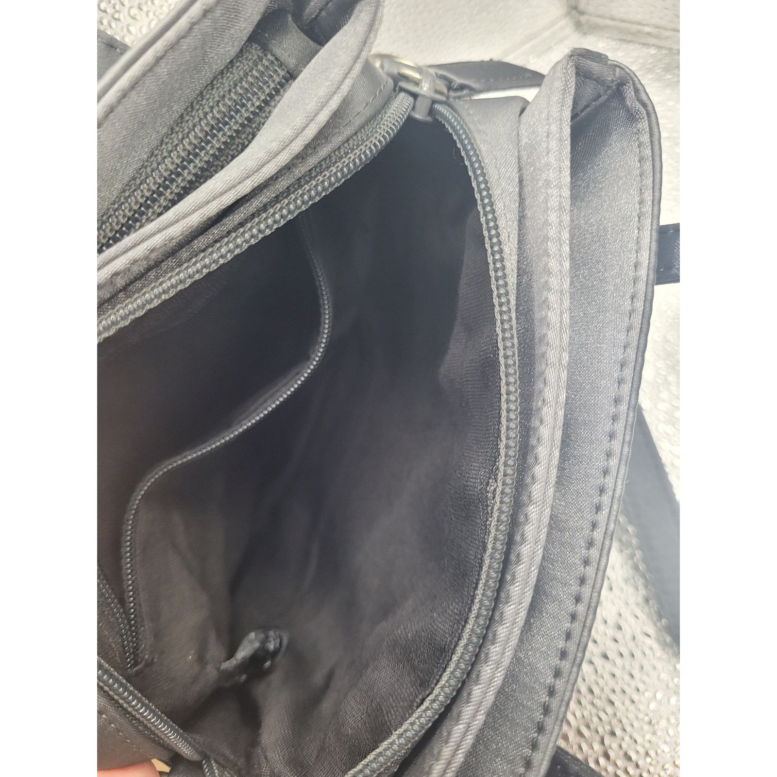 Nine West Nine West Gray Handbag Handles Shoulder strap 3 pockets Size ONE SIZE - 9 Thumbnail