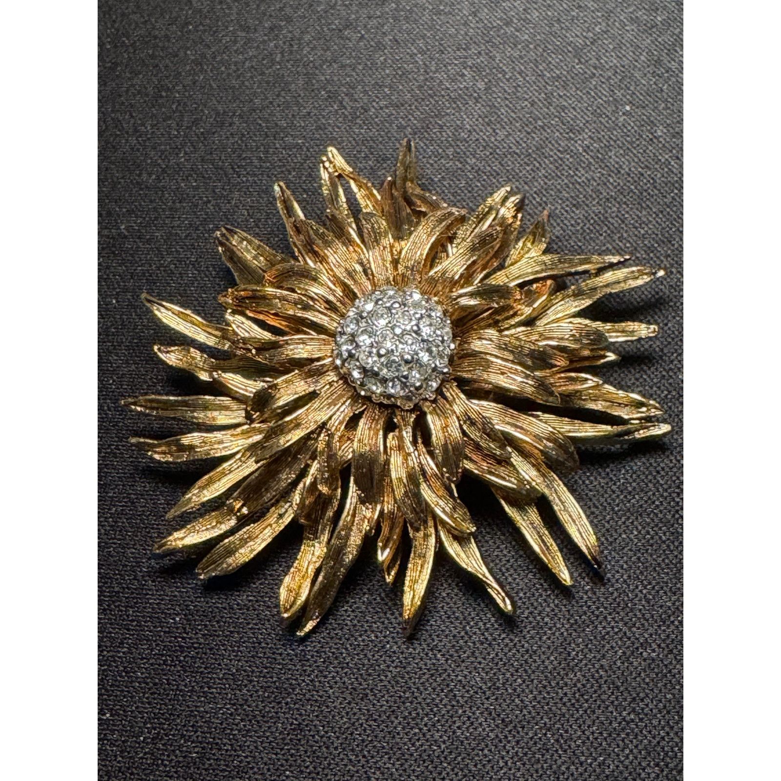 Other Vintage Kenneth Lane USA Sun Flower Rhinestone Brooch Size ONE SIZE - 1 Thumbnail