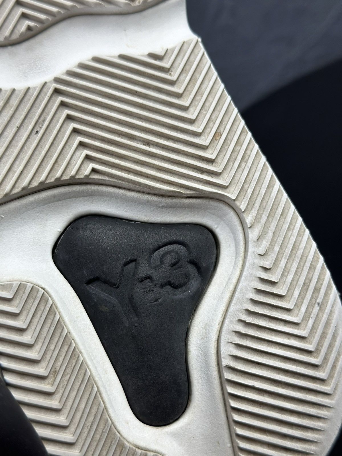 Y-3 × Yohji Yamamoto Y-3 Yohji Yamamoto Black White Kaiwa Sneakers Size US 5.5 / EU 38 - 10 Thumbnail