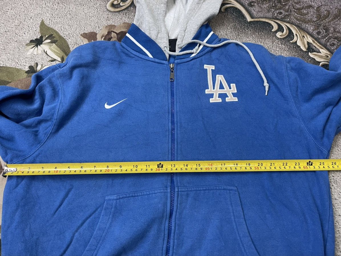 Nike Vintage Nike LA Dodgers Hoodie Streetwear Size US M / EU 48-50 / 2 - 11 Thumbnail