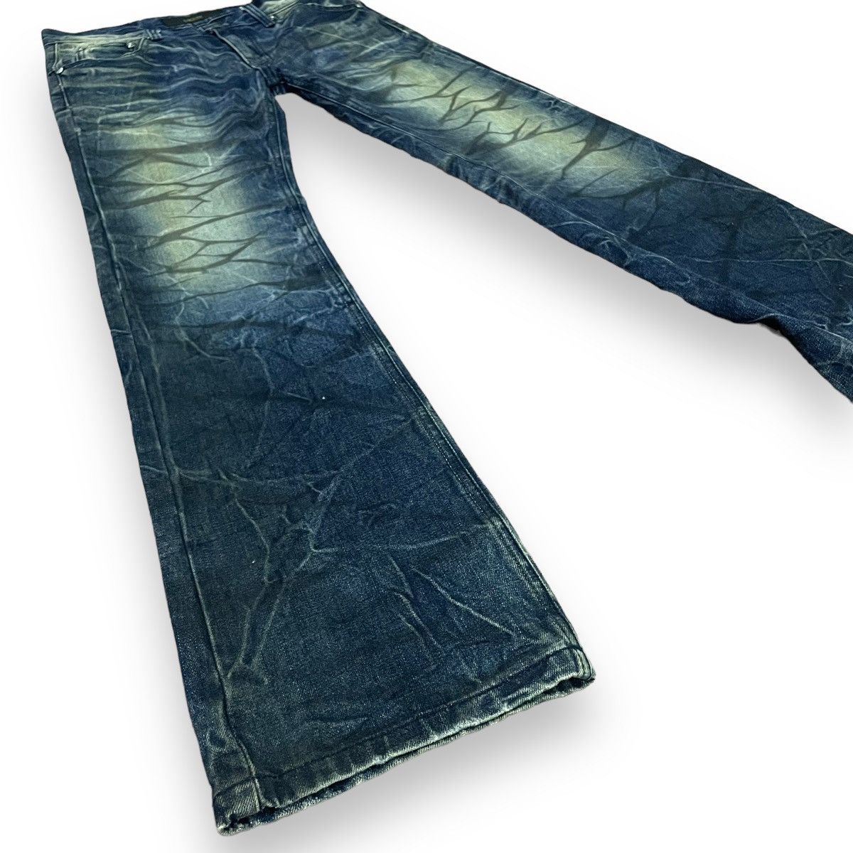 If Six Was Nine × Japanese Brand × Le Grande Bleu (L.G.B.) 🇯🇵☠️ LAGUST WASHED SKULL FLARE DENIM PANTS Size US 31 - 4 Thumbnail