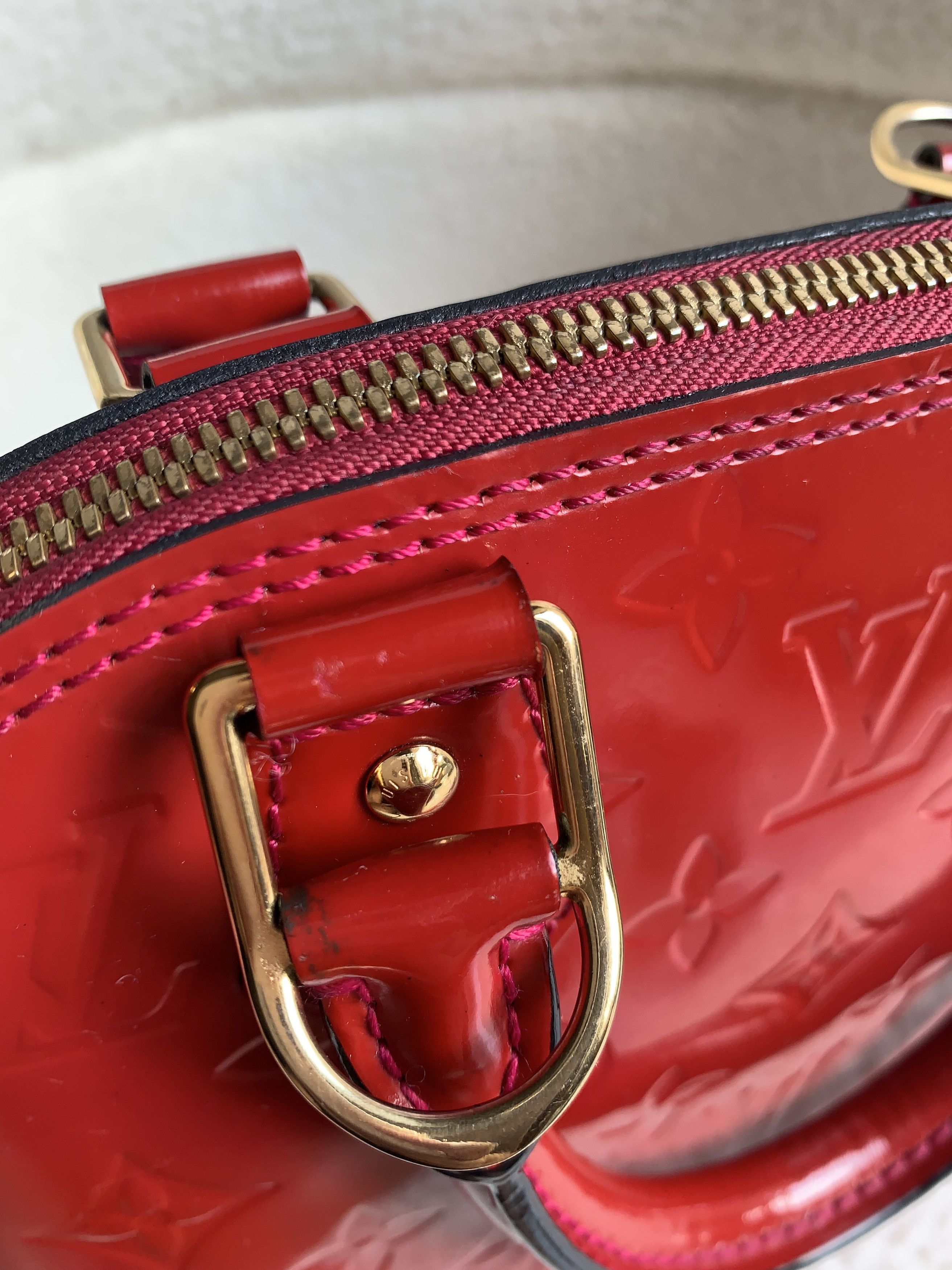 Louis Vuitton Authentic Louis Vuitton Alma BB Vernis – Rose Indien Size ONE SIZE - 14 Thumbnail