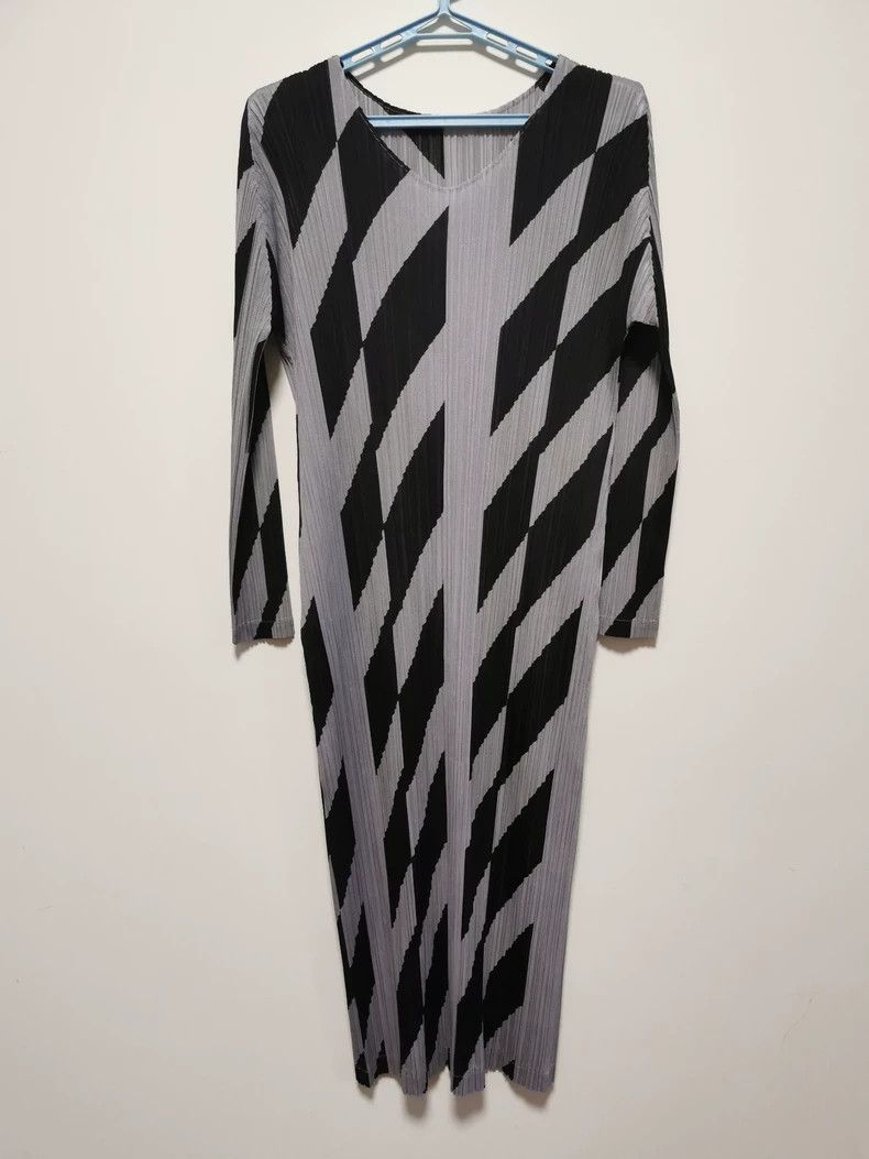 Issey Miyake Issey Miyake Lightning Pattern Dress - dmc Size US 30 / EU 46 - 1 Thumbnail