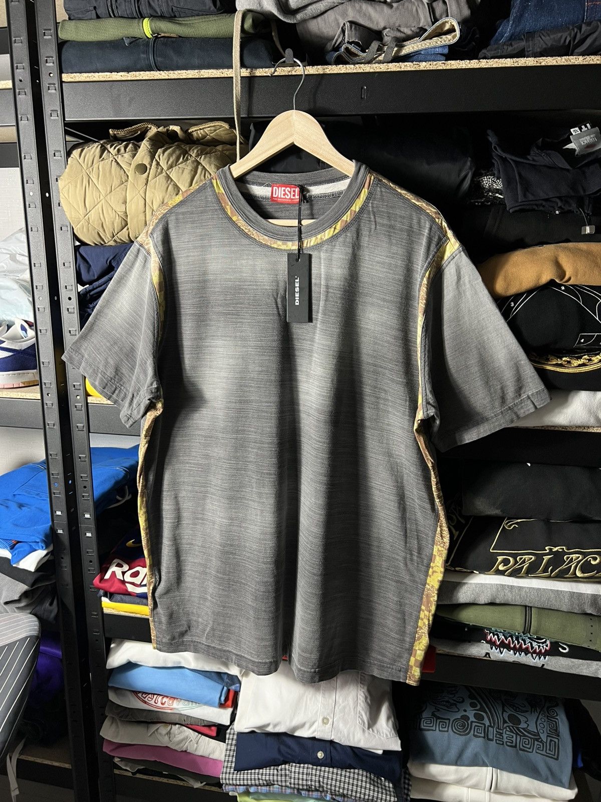 Diesel 🔥 Diesel T-Shirt with Camo Trim — Size XXL – Y2K Size US XXL / EU 58 / 5 - 1 Thumbnail