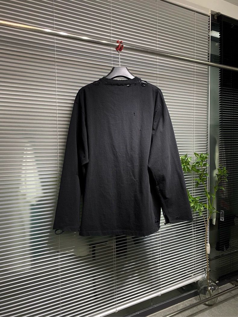 Balenciaga Balenciaga Demna signature violation long sleeves 2503-Next Size US M / EU 48-50 / 2 - 2 Thumbnail