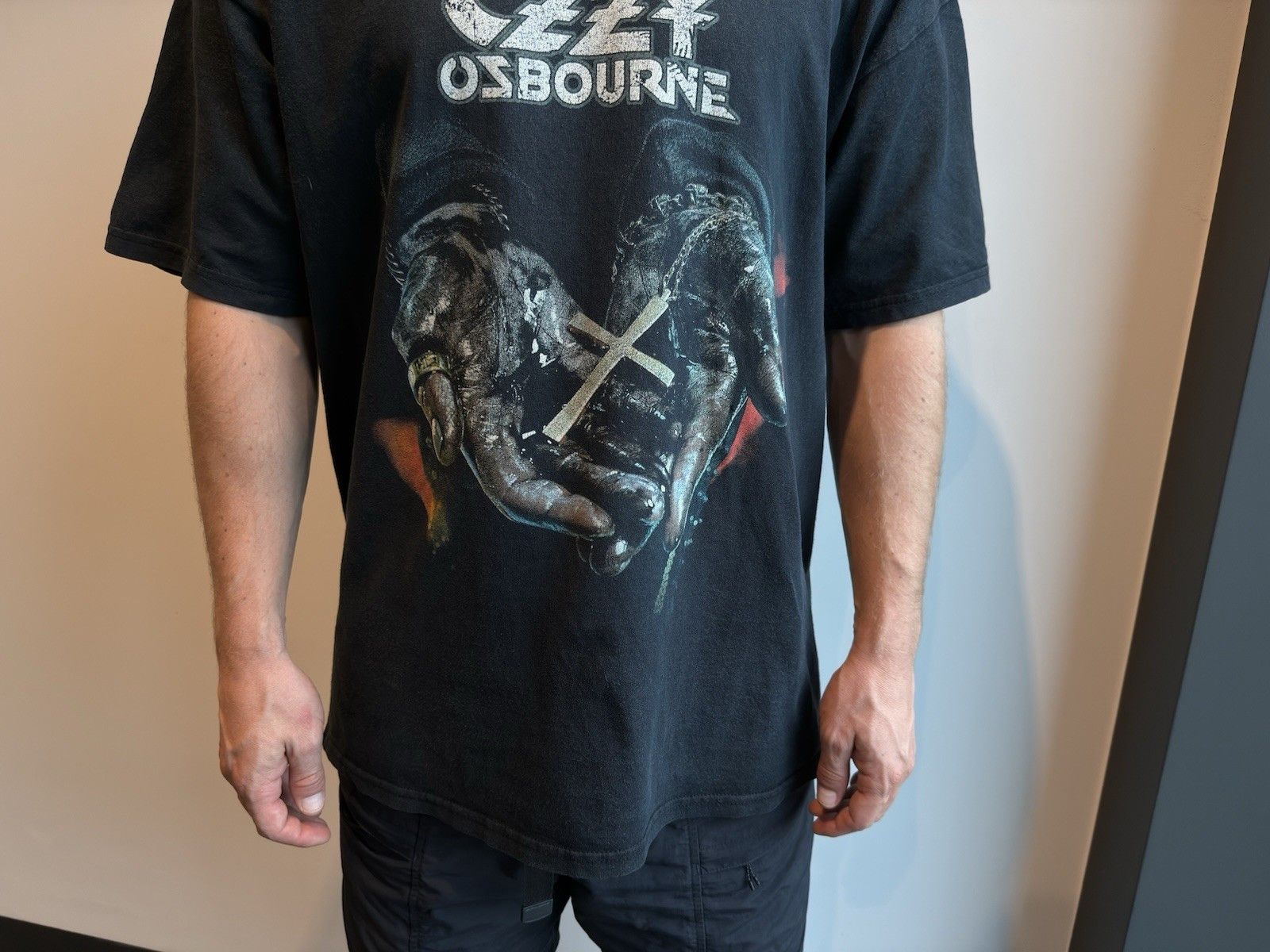 Gildan Vintage Ozzy Osbourne 2007 Black Rain Concert Tour T-Shirt Size US XL / EU 56 / 4 - 4 Thumbnail