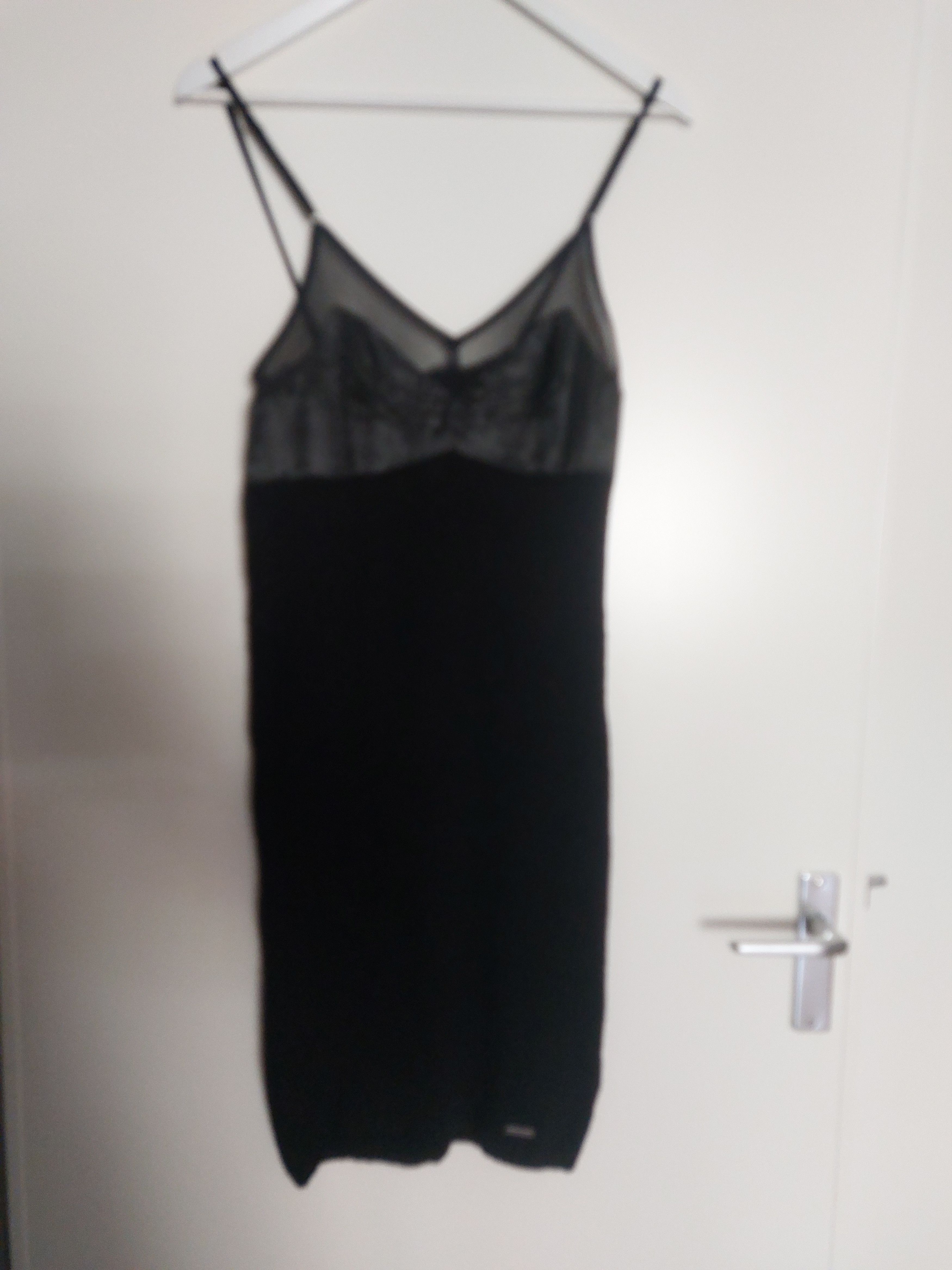 Guess Elegant stretch jurk Size S / US 4 / IT 40 - 1 Thumbnail