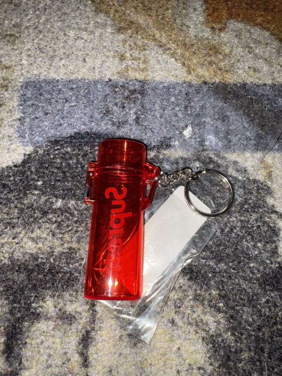 Supreme Supreme Waterproof Lighter Case Keychain Red Size ONE SIZE - 3 Thumbnail
