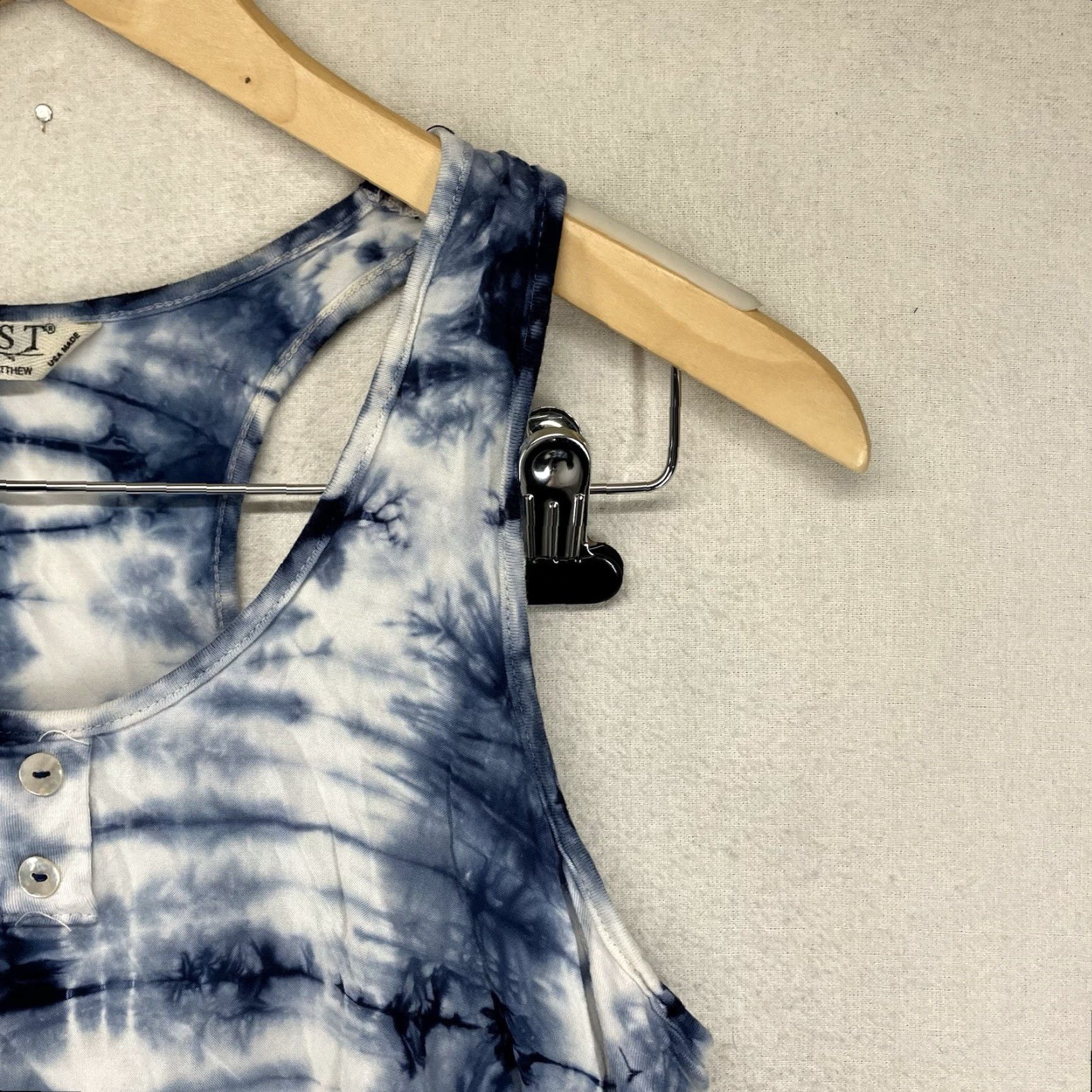 Vintage Women's Tank Top M Rayon Tie Dye Pearl Button USA Made Hippe Hippie 90s Festival Sleeveless Racerback Scoop Neck Casual Summer Shirt Size M / US 6-8 / IT 42-44 - 7 Thumbnail