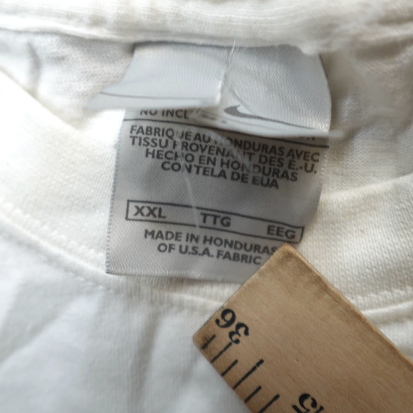 Nike VINTAGE Nike Shirt 2XL White Center Swoosh Hoops Double Sided Old Stock NEW Size US XXL / EU 58 / 5 - 5 Thumbnail