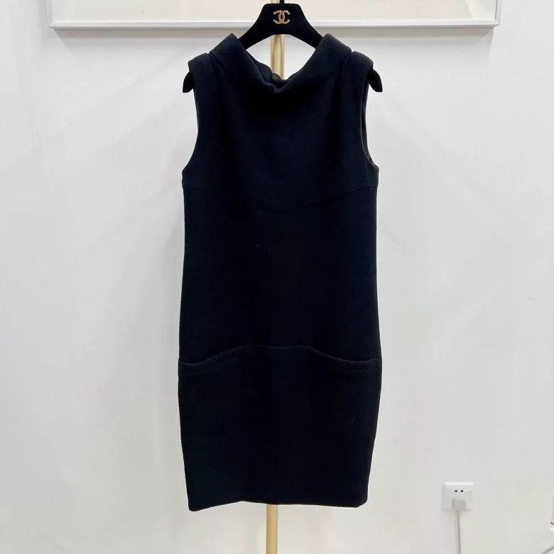Chanel Chanel Black tweed sleeveless dress 2504-Nextarrow Size XS / US 0-2 / IT 36-38 - 1 Thumbnail