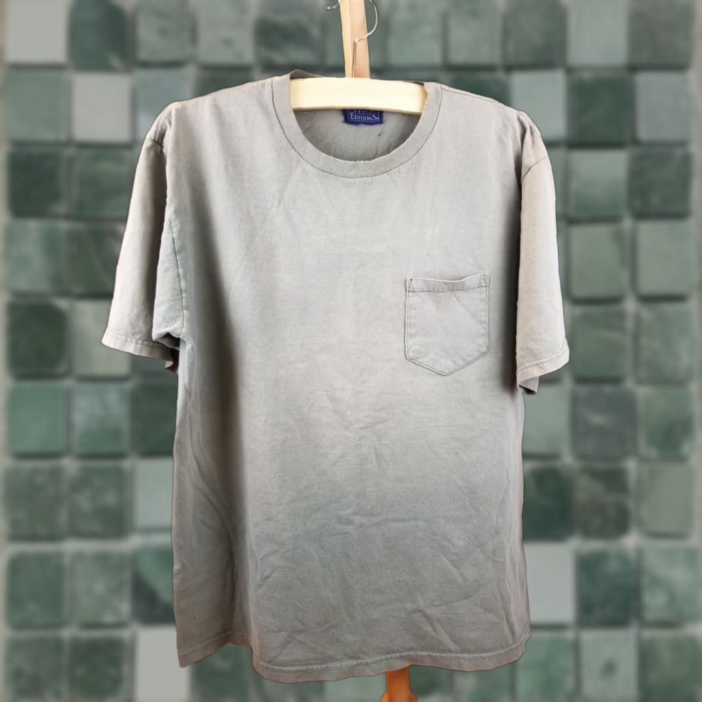Basic Editions VINTAGE 90' BASIC EDITIONS ONE POCKET GRADIANT SUN FADED T-SHIRT SZ LARGE Shirt Men Regular XL? (Oops) Size US L / EU 52-54 / 3 - 1 Thumbnail