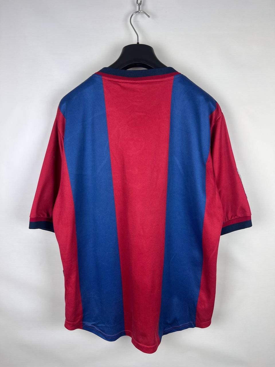 Nike Barcelona 1998/99 Nike jersey vintage t-shirts size L Size US L / EU 52-54 / 3 - 2 Thumbnail