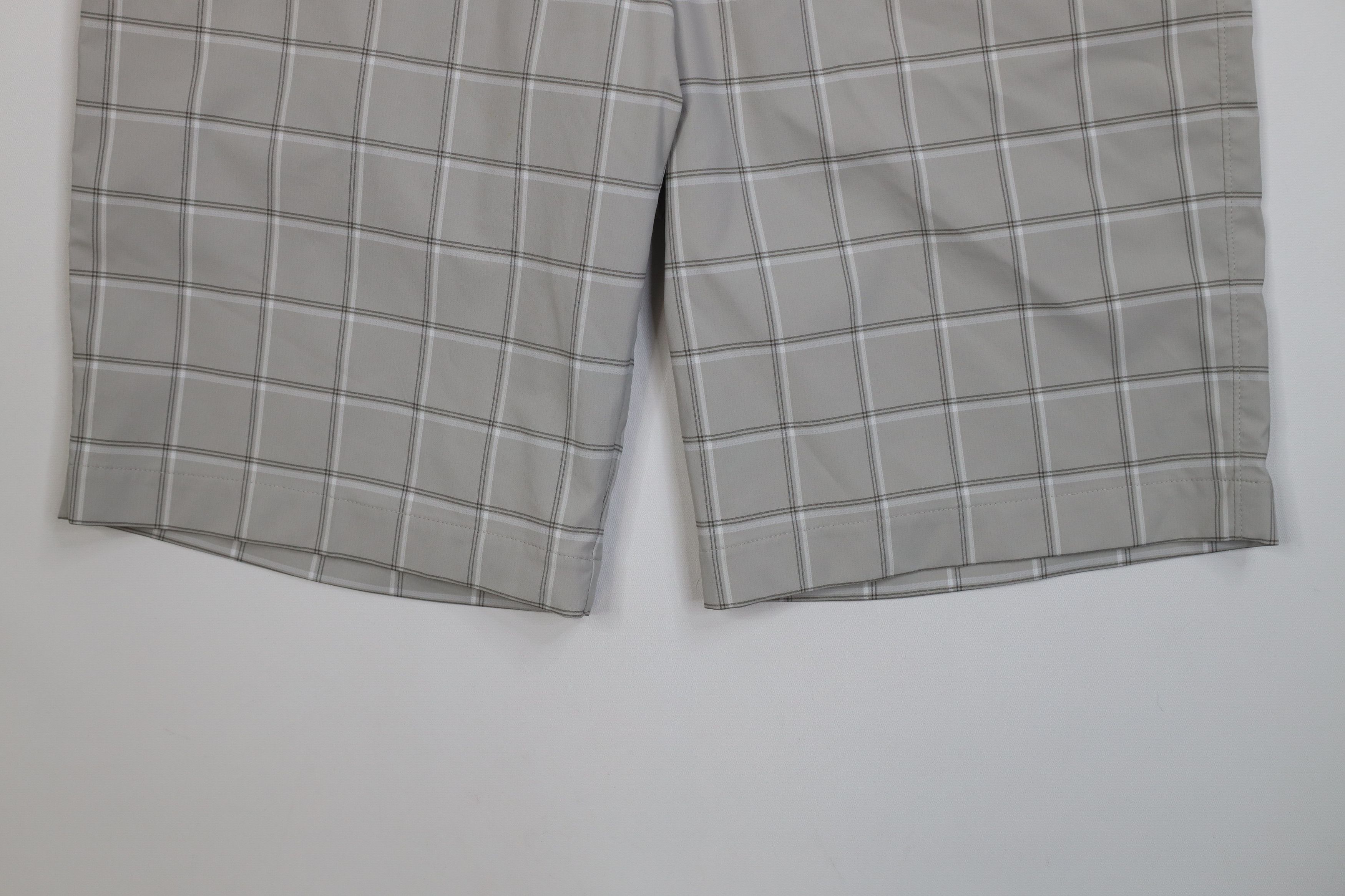 Nike Vintage Y2K Nike Golf Mini Swoosh Golfing Chino Shorts Plaid Size US 34 / EU 50 - 4 Thumbnail