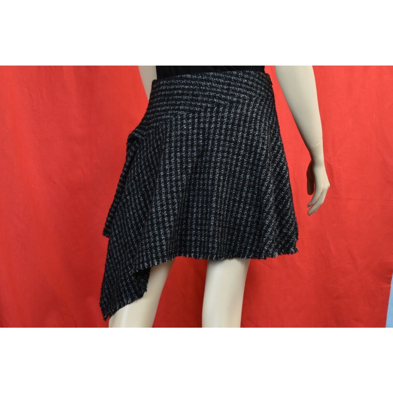 Balenciaga BALENCIAGA BLACK GRAY TWEED WOOL ASYMMETRIC SKIRT 40 ITALY Size 27" / US 4 / IT 40 - 6 Thumbnail