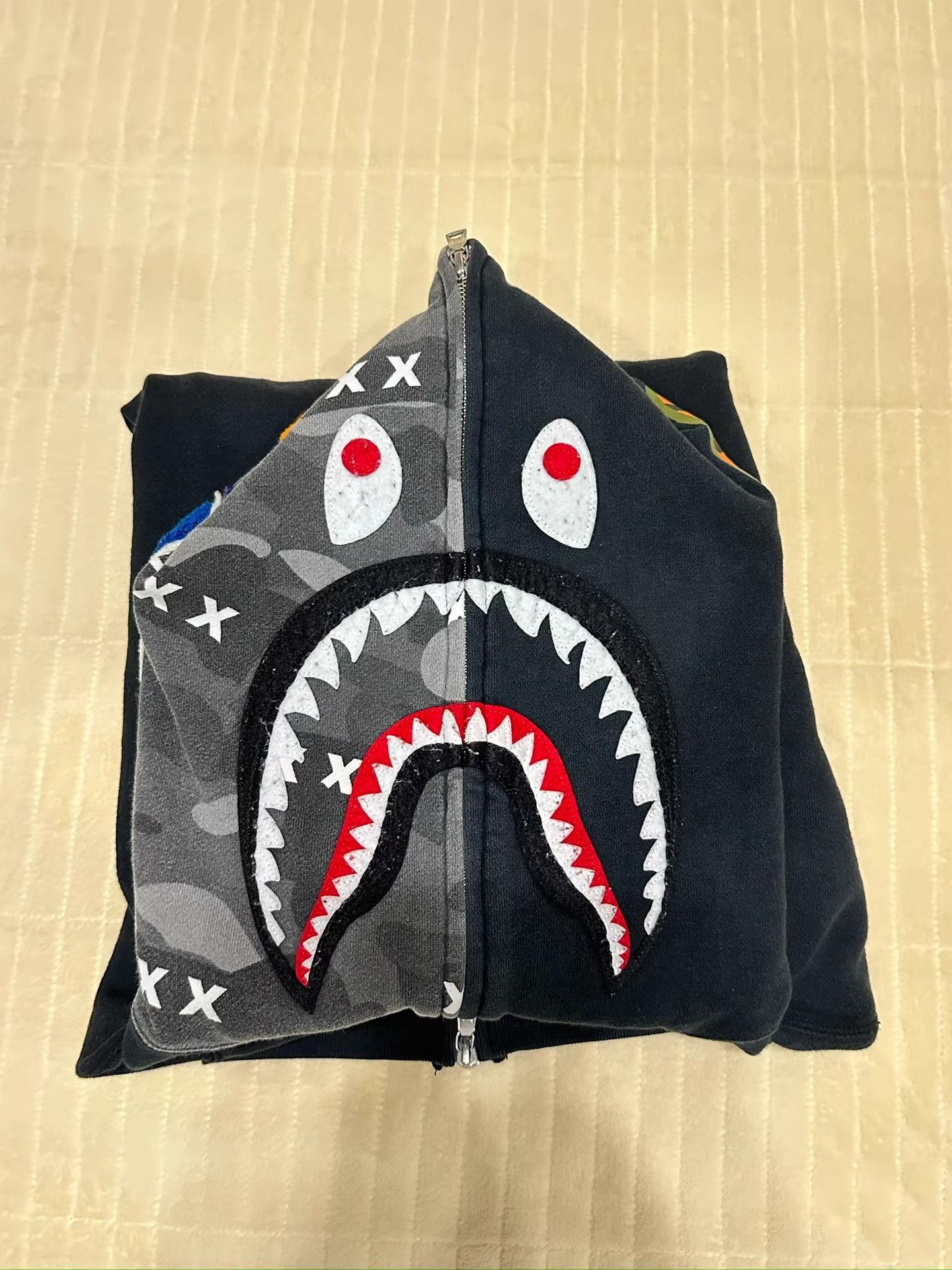 Bape BAPE Limited Camo Shark Hoodie K5 Size US XL / EU 56 / 4 - 3 Thumbnail