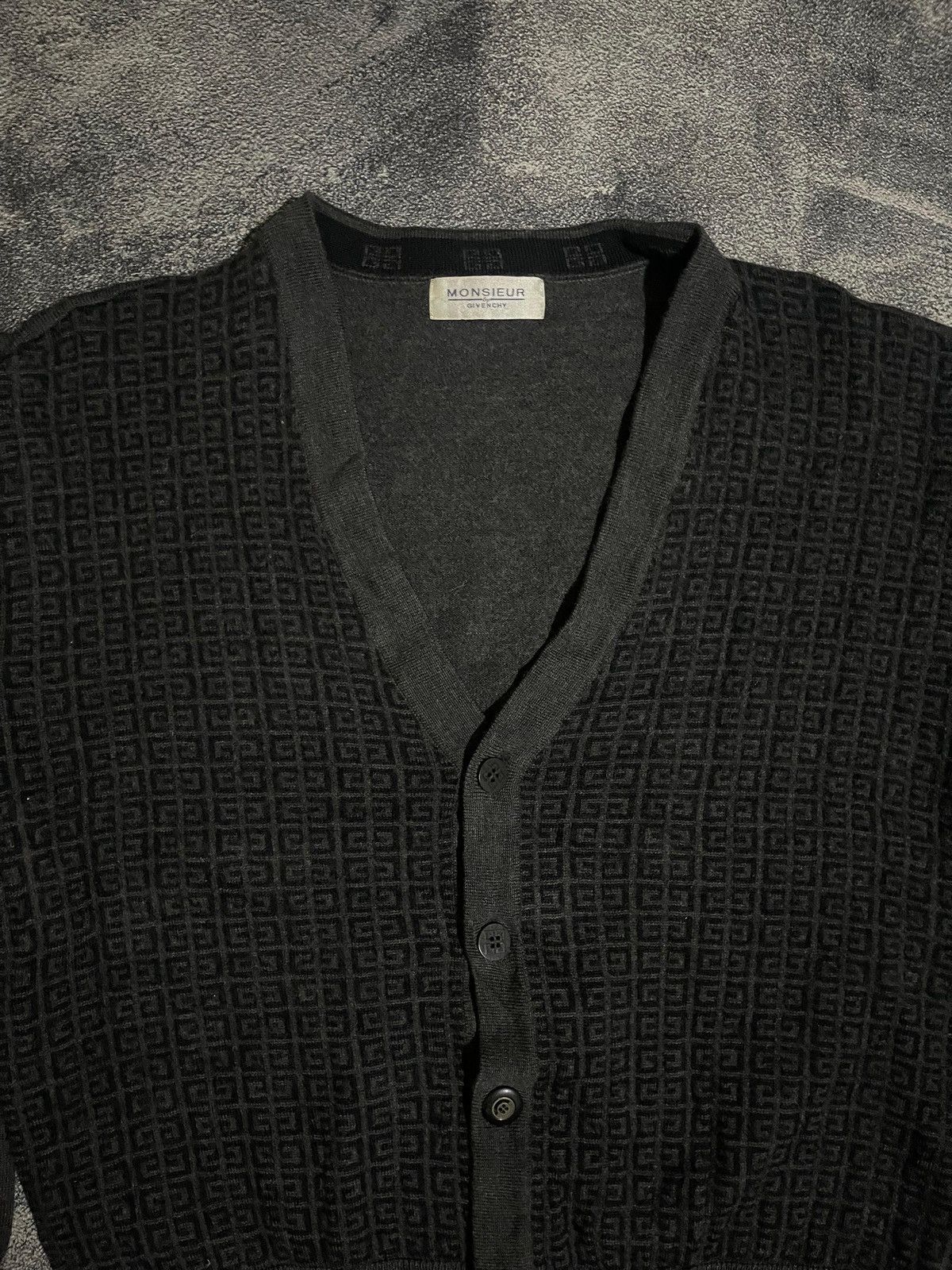 Givenchy × Vintage Givenchy Monogram Cardigan Knitted Size US M / EU 48-50 / 2 - 3 Thumbnail