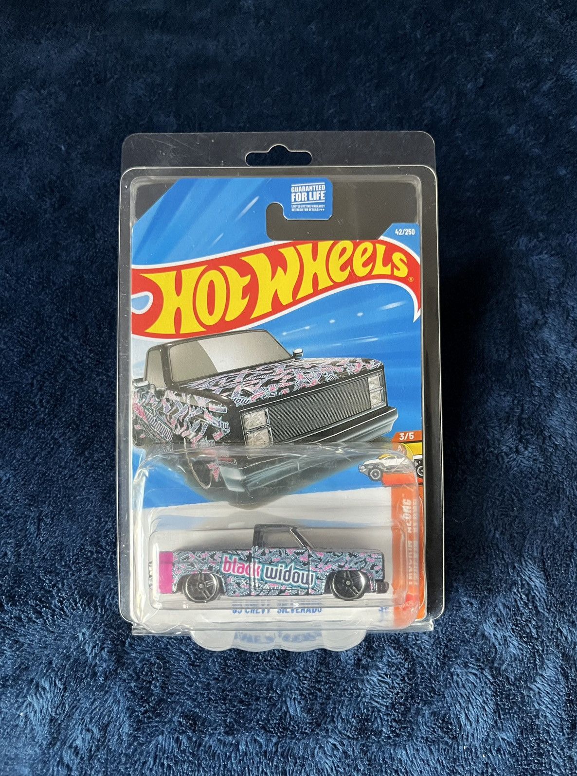 Other 2026 Hot Wheels ‘83 Chevy Silverado Size ONE SIZE - 1 Preview