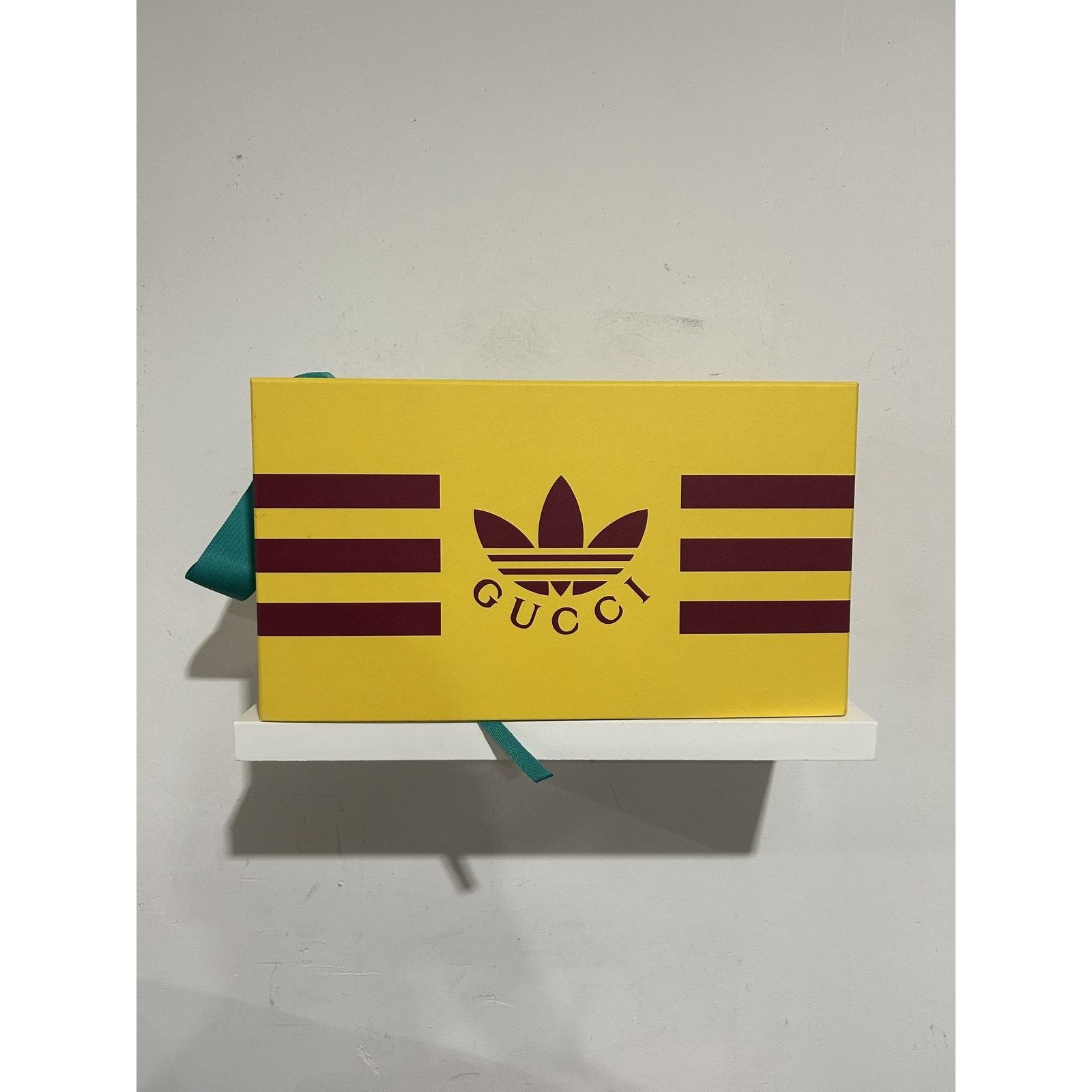 Gucci ADIDAS X GUCCI MONOGRAM RED SIZE 38 PREOWNED Size US 5.5 / EU 38 - 5 Thumbnail