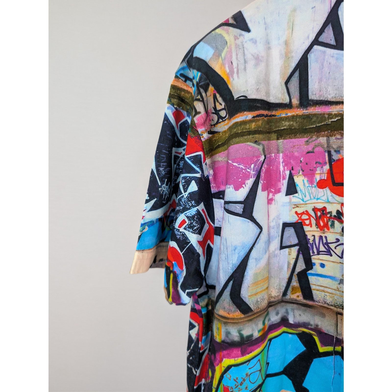 Vivienne Westwood o1rshd1 Classic Graffiti T-Shirt in Multiolor Size US L / EU 52-54 / 3 - 15 Thumbnail