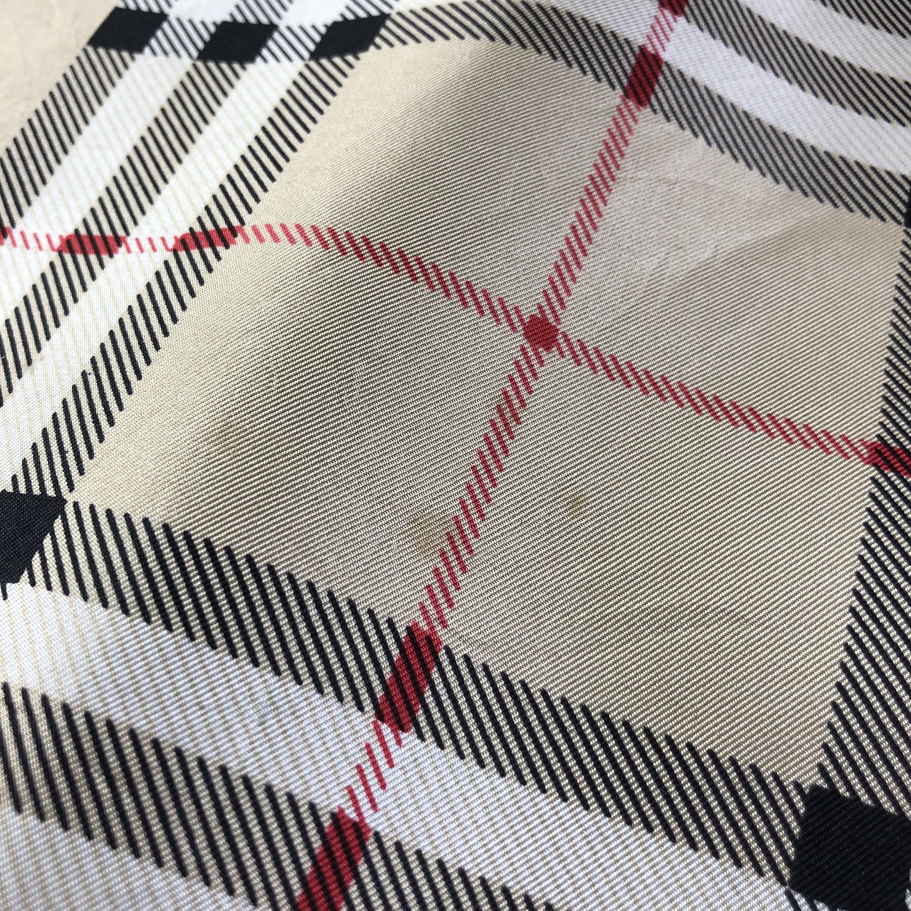 Burberry Burberrys Luxury Hand Rolled Nova Check Silk Scarf M945 Size ONE SIZE - 10 Thumbnail