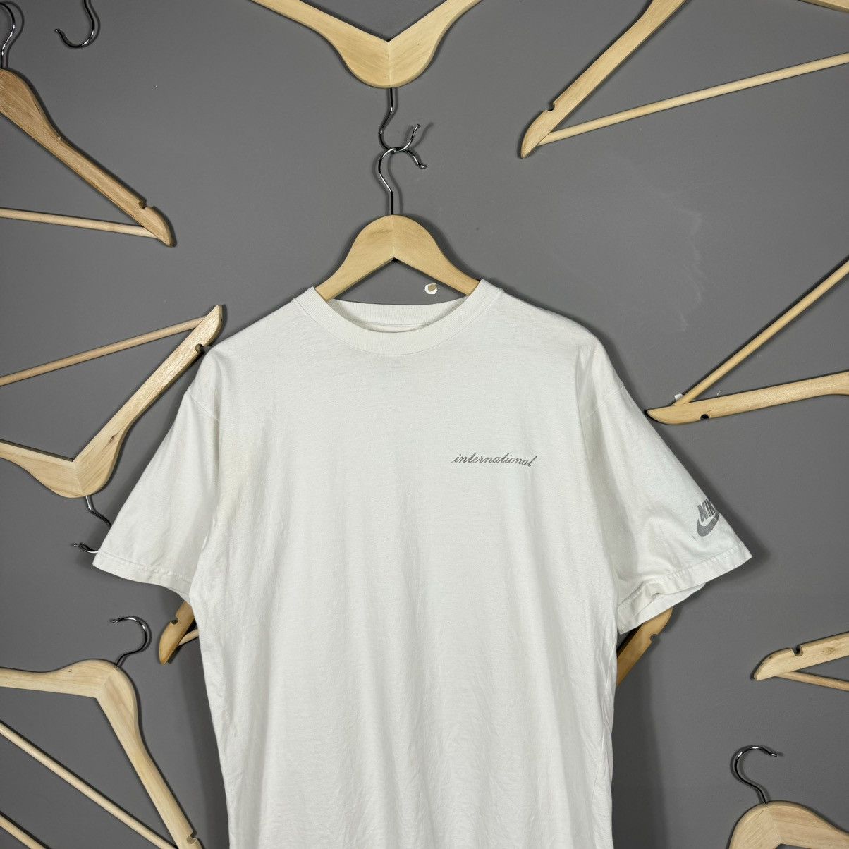 Nike × Vintage Vintage 80s Nike International T-shirt Size US M / EU 48-50 / 2 - 3 Thumbnail