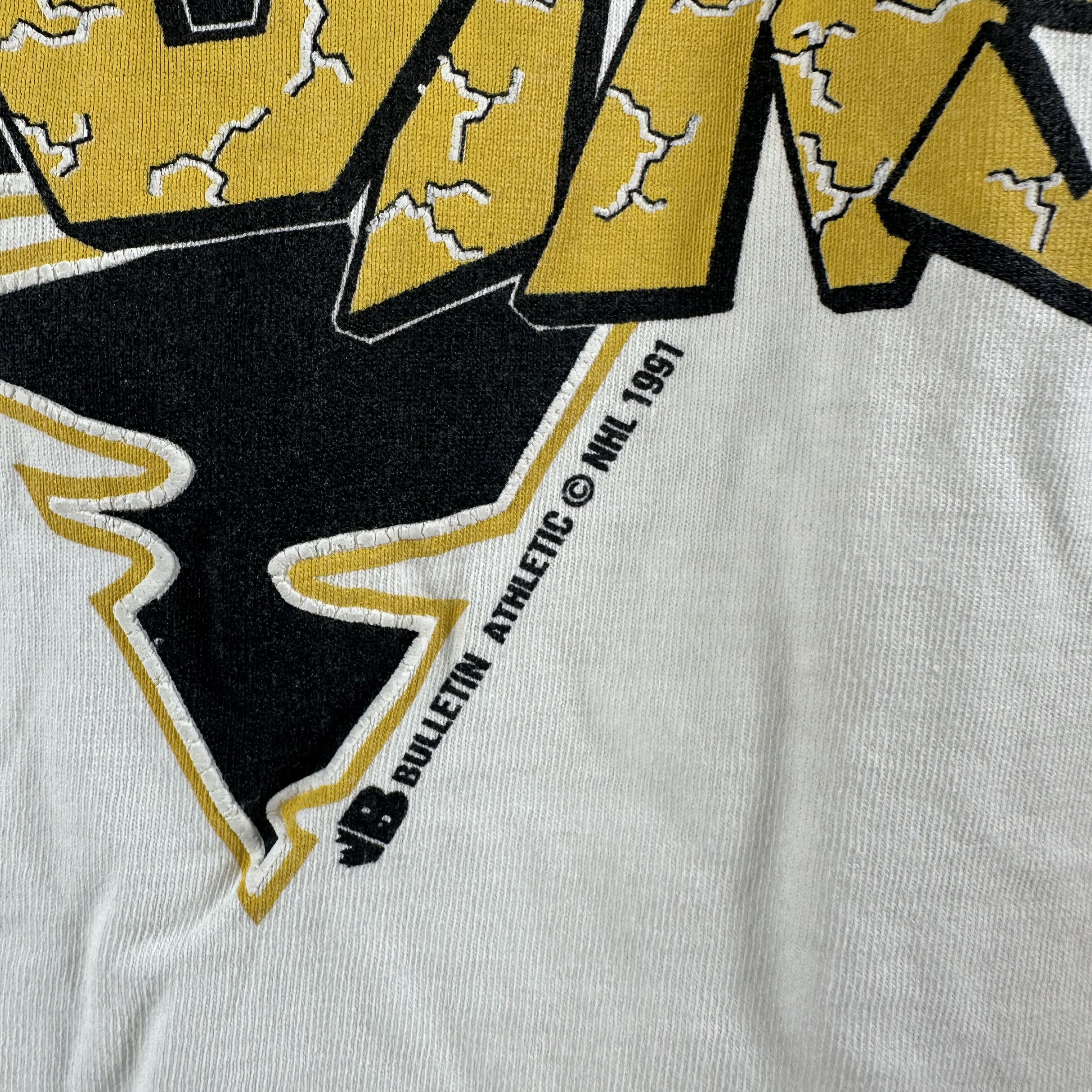 Vintage Vintage 1991 Boston Bruins Hockey NHL Single Stitch T-shirt Size US XL / EU 56 / 4 - 4 Thumbnail