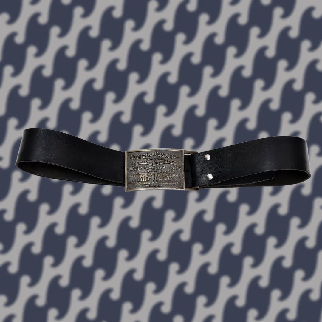 Levi's VINTAGE Levi's Belt Leather USA Made 36 Black Mens Leather Belt 90 cm USA Size 36 - 1 Thumbnail