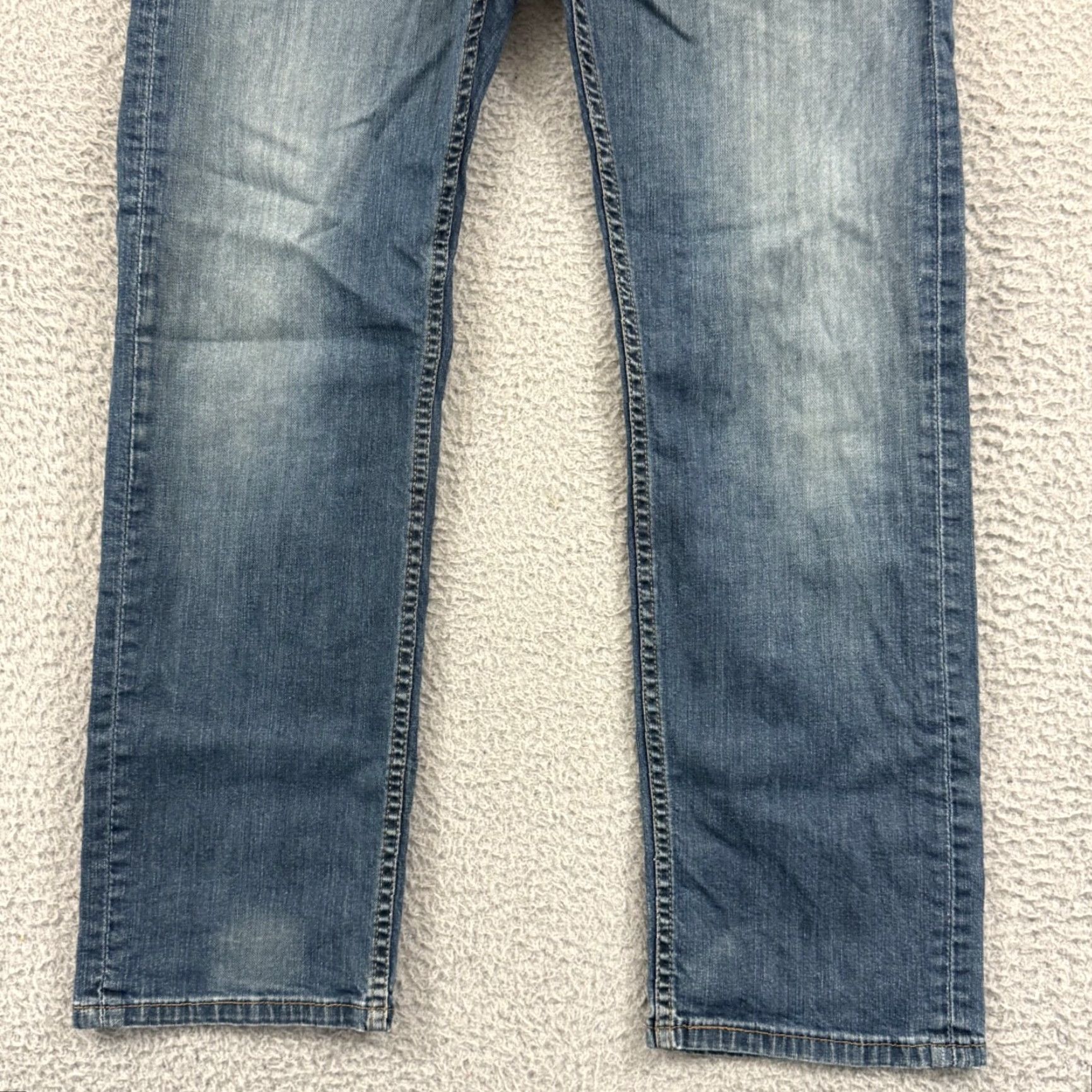 Levi's VINTAGE Levi's 505 Jeans 33x30 Blue Denim Regular Fit Straight Leg USA Y2K Men Size US 33 - 2 Thumbnail
