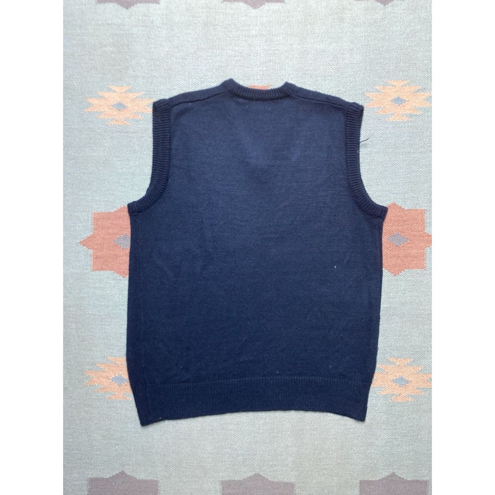 Arrow VINTAGE Arrow Argyle Golf Sportswear Blue Acrylic Knit Sweater Vest XL Men’s 80s Size US XL / EU 56 / 4 - 4 Thumbnail