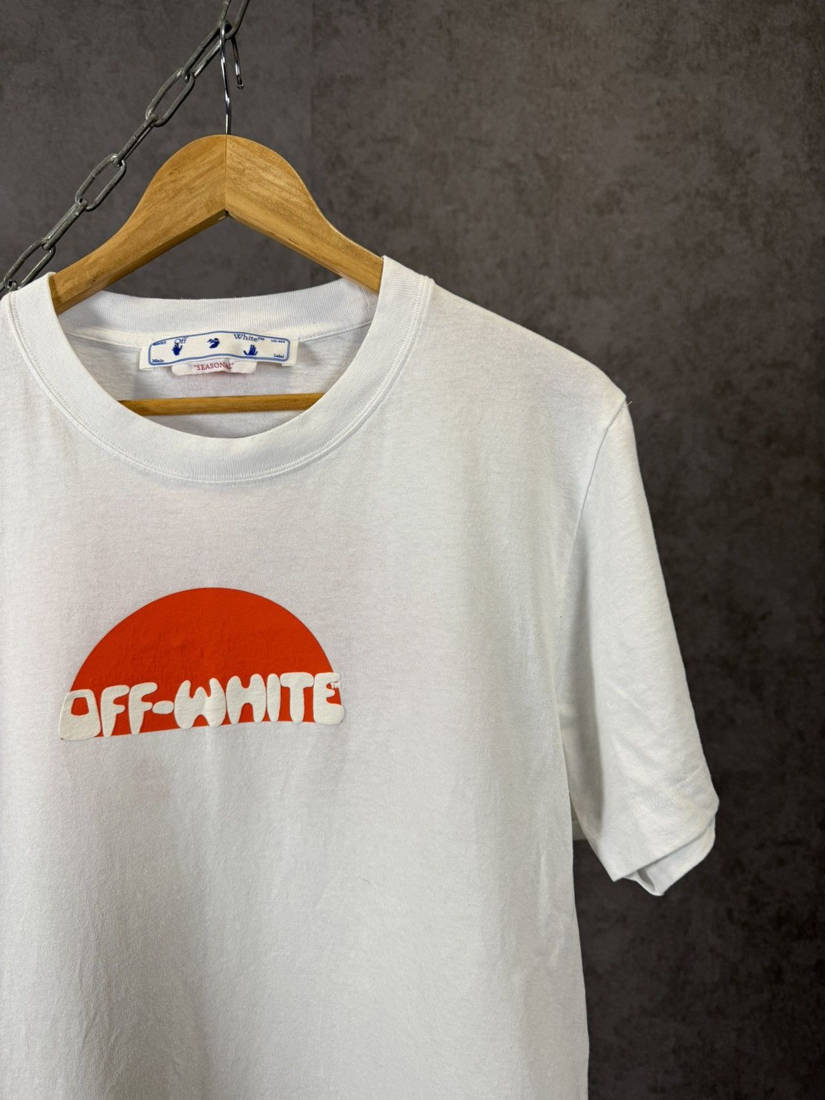 Off-White Off-white designer big logo tee Size US M / EU 48-50 / 2 - 3 Thumbnail