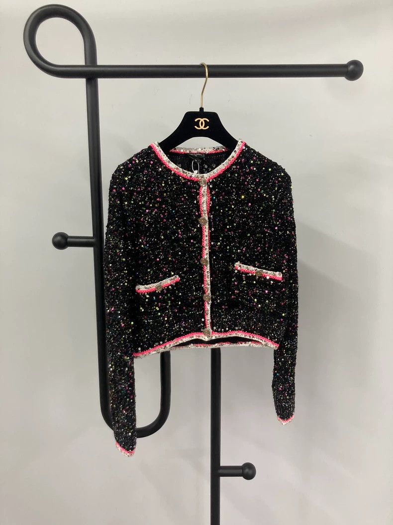 Chanel 24C black background color sequin cardigan coat
