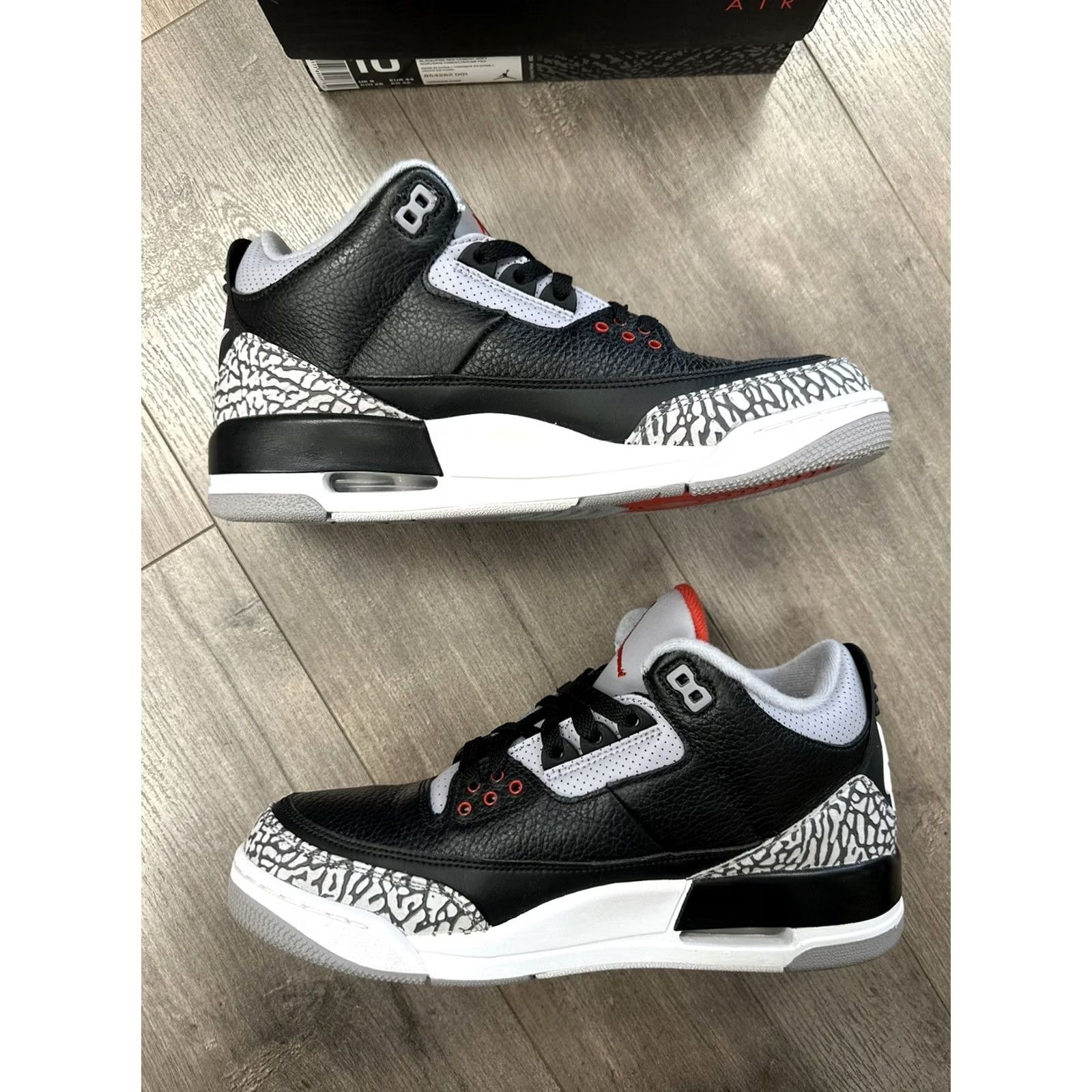 Jordan Brand Nike Air Jordan 3 Retro OG Black Cement Mid 2018 Sneaker Size 10 Mens Leather Size US 9 / EU 42 - 4 Thumbnail