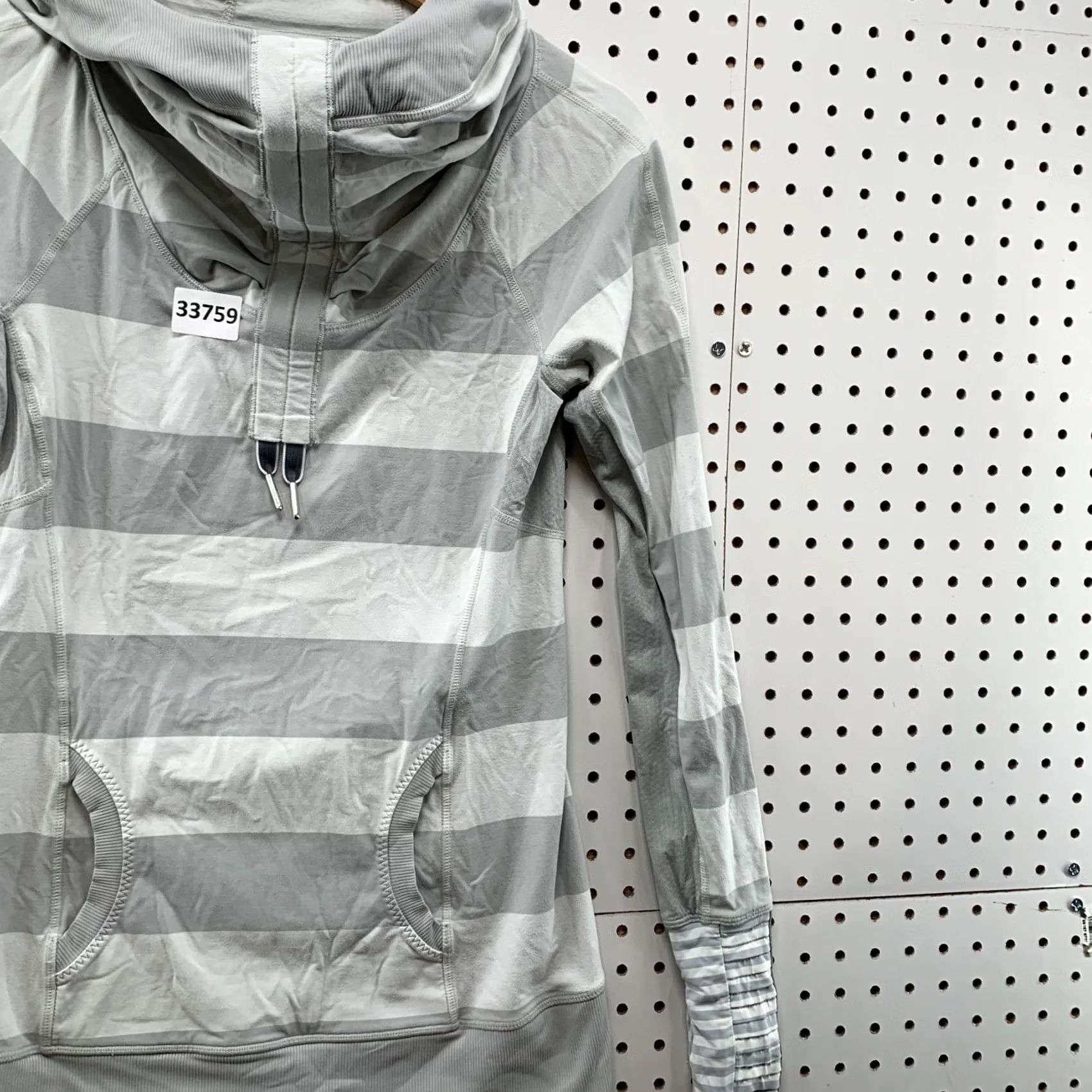 Lululemon Lululemon Hoodie Sweatshirt Womens Size 4 Gray White Striped COWL 15x26.5 Size S / US 4 / IT 40 - 4 Thumbnail