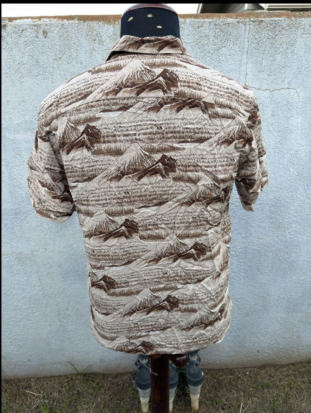 Uniqlo PreOwned Uniqlo Japan Utagawa Hiroshige Shirt Men's Small Size US S / EU 44-46 / 1 - 2 Thumbnail
