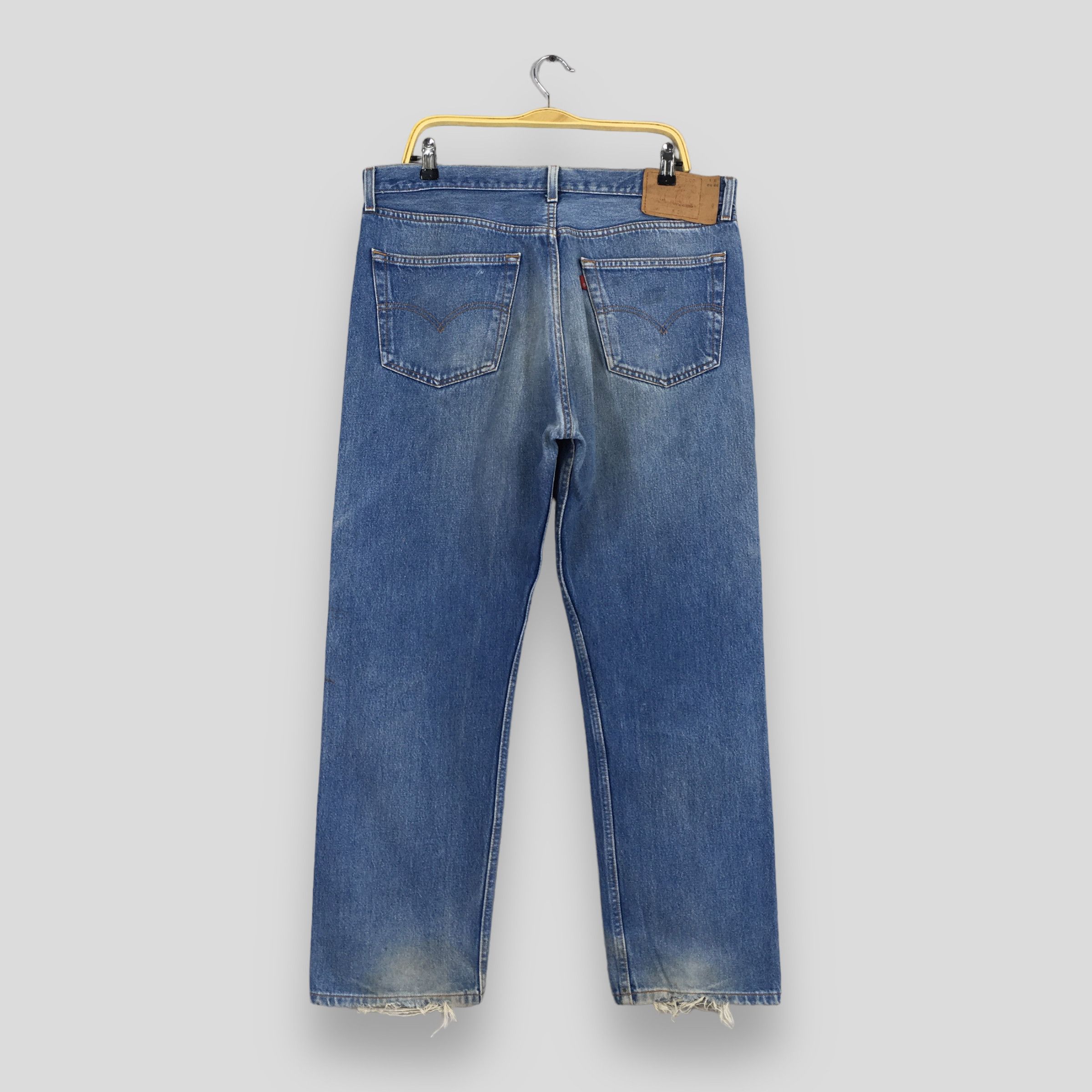 Size 36x30 Vintage 90s Levi's 501 Faded Blue Jeans