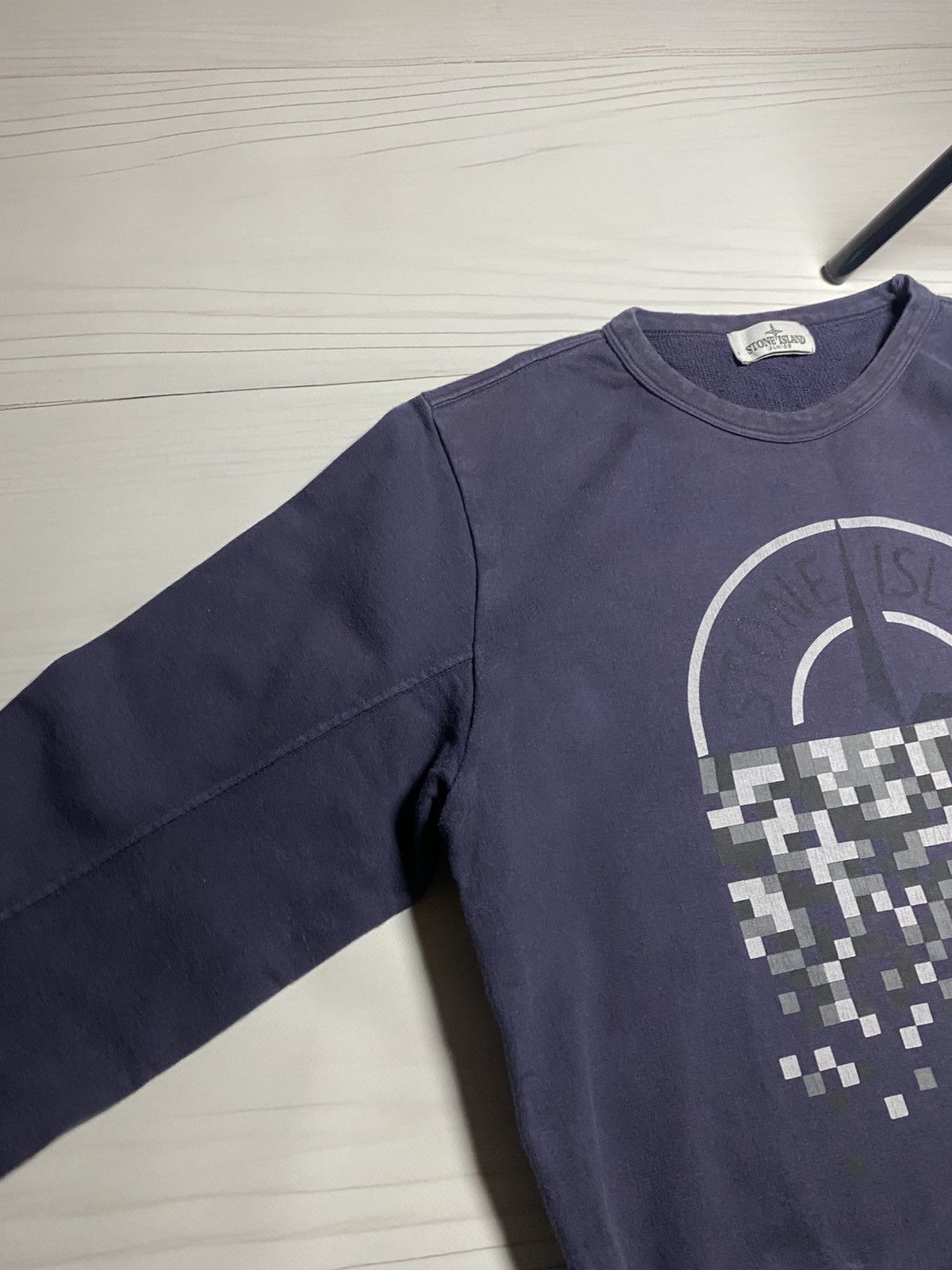 Stone Island Stone Island Junior Pixelated Compass Logo y2k sweatshirt Size US XS / EU 42 / 0 - 11 Thumbnail