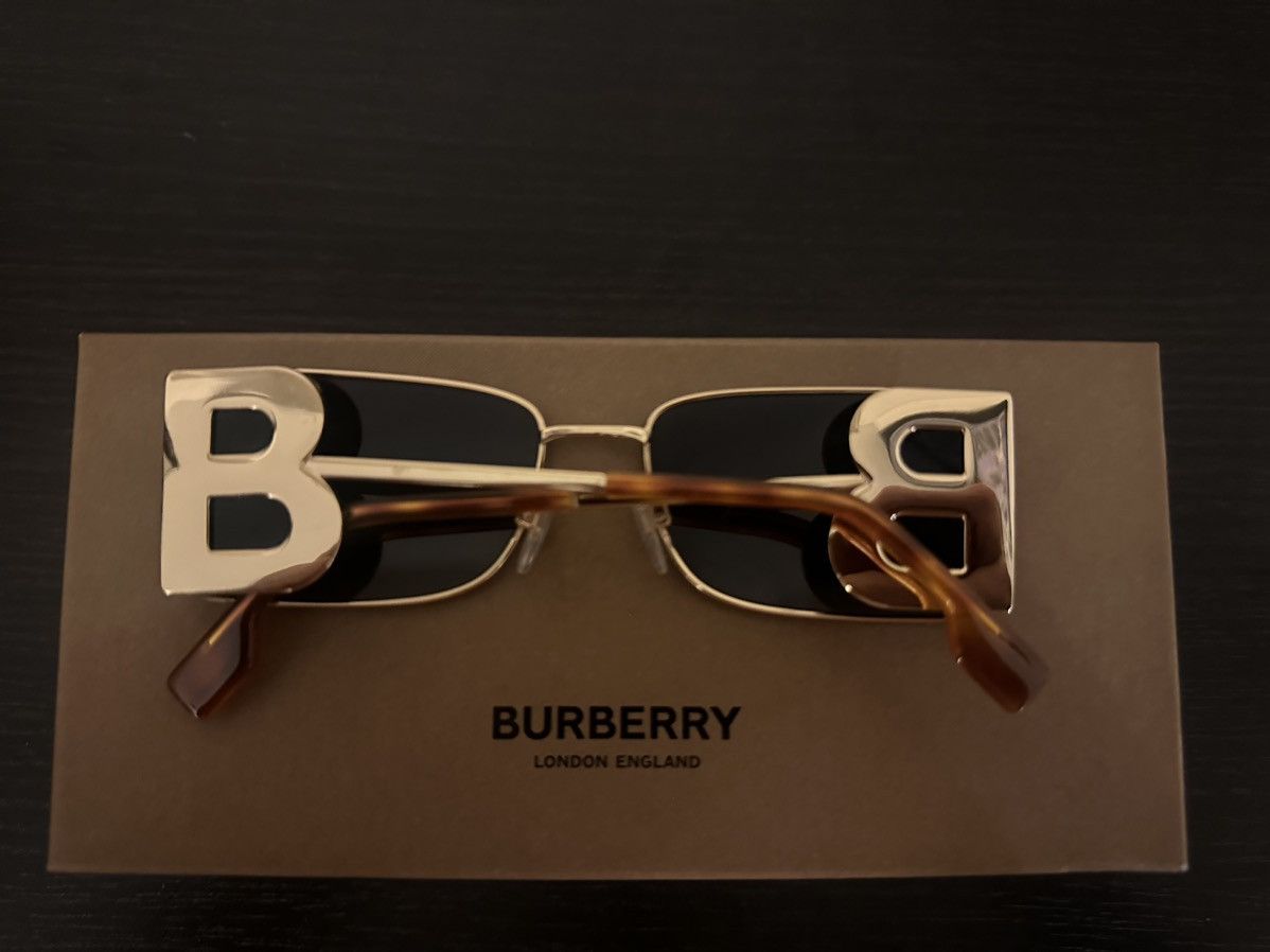 Burberry Burberry Sunglasses “B” Lens Size ONE SIZE - 2 Thumbnail
