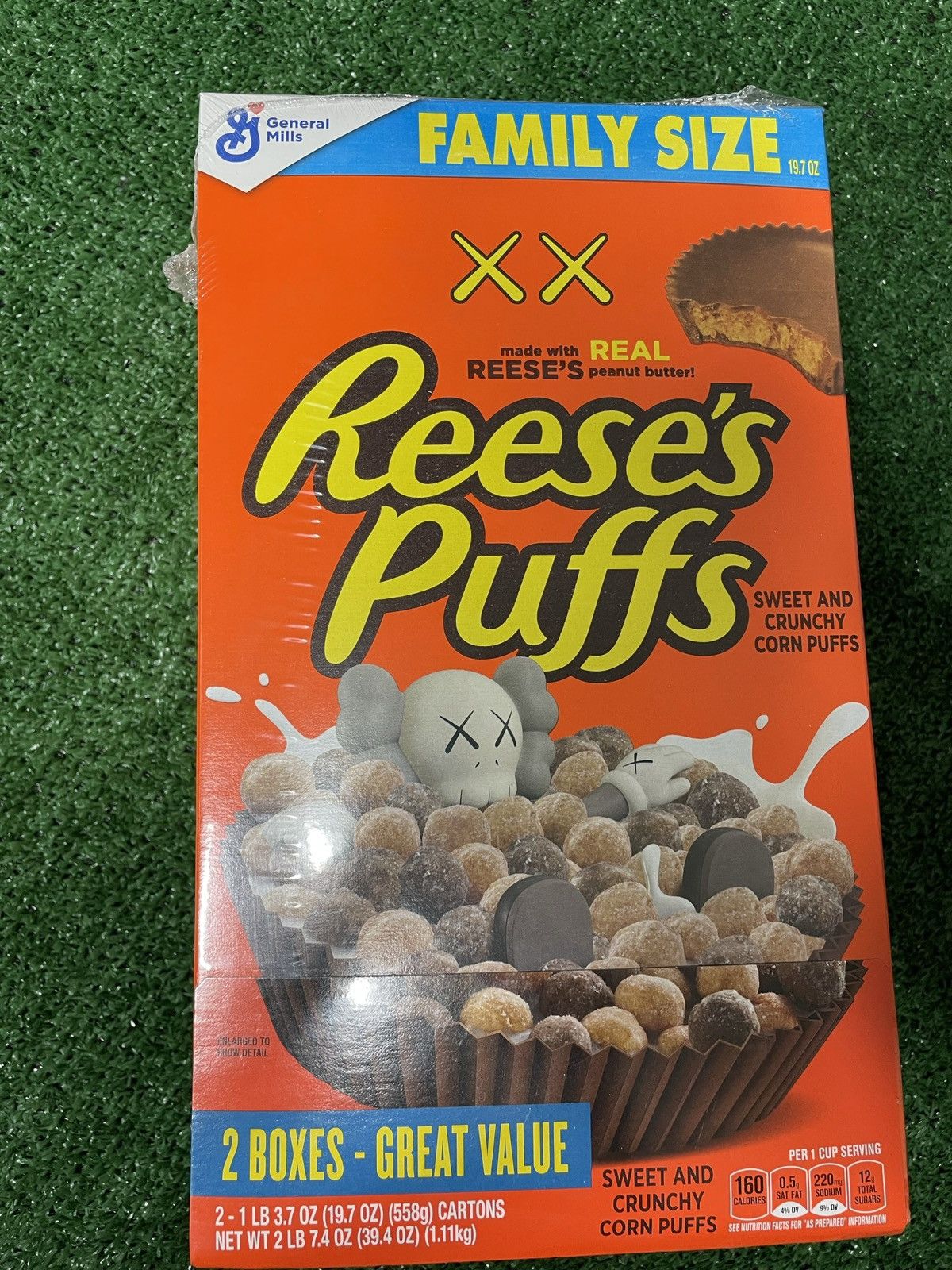 Kaws Reese’s Puffs x KAWS Limited Edition Cereal Box Family Size Size ONE SIZE - 2 Thumbnail