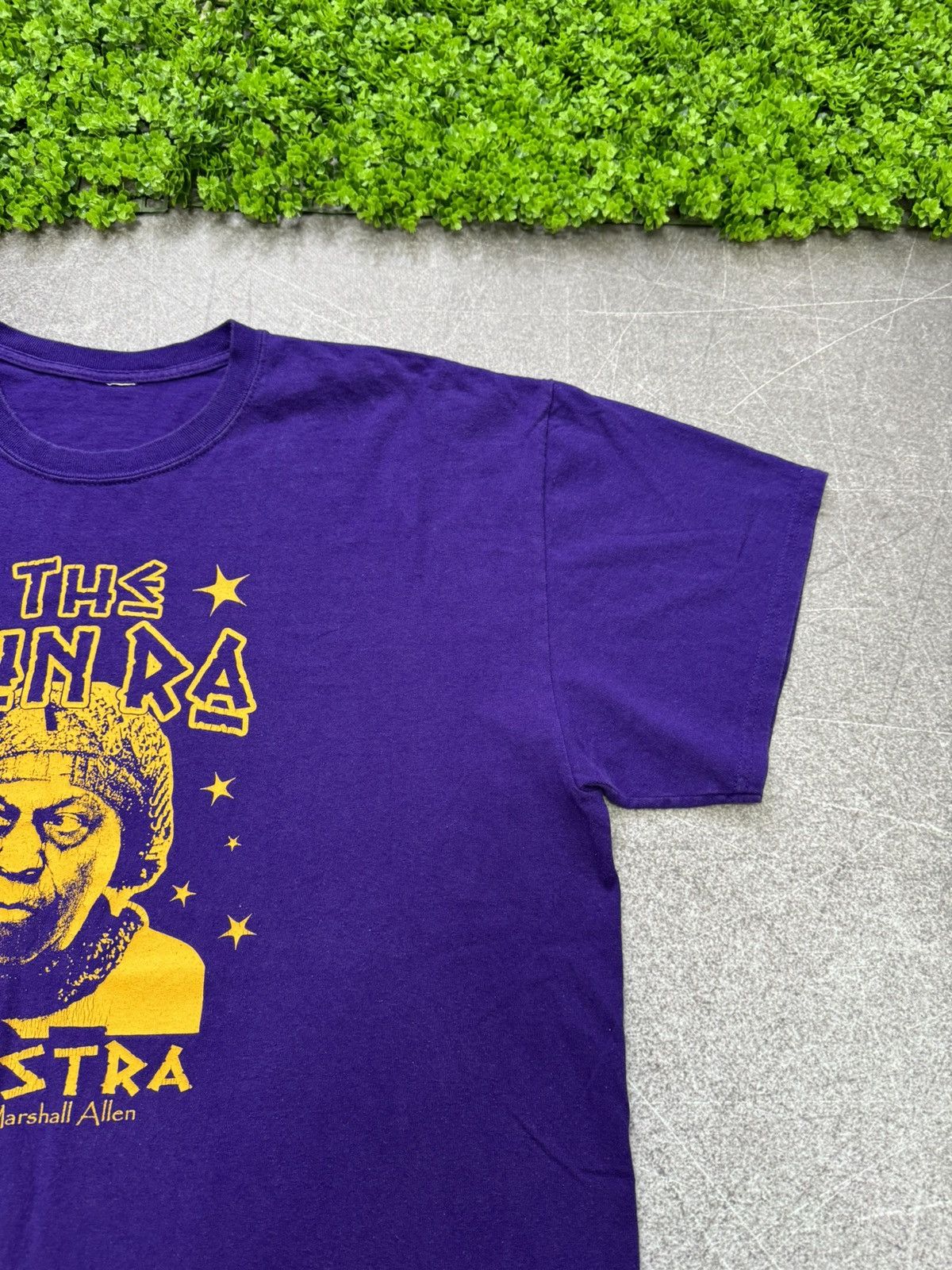 Band Tees Vintage Purple T-Shirt Tee Sun Ra Arkestra Marshall Allen Size US L / EU 52-54 / 3 - 4 Thumbnail