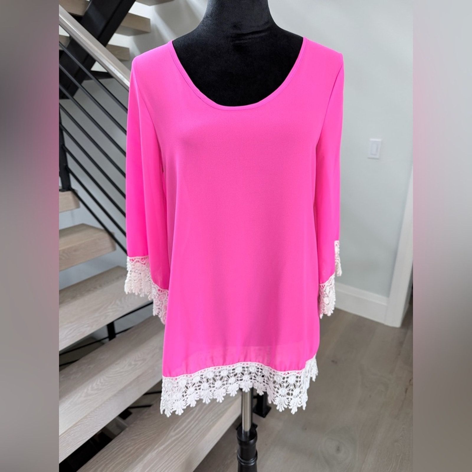 Other Pink Cover with Lace Trim on the hem and bell sleeves XS Size ONE SIZE - 2 Thumbnail