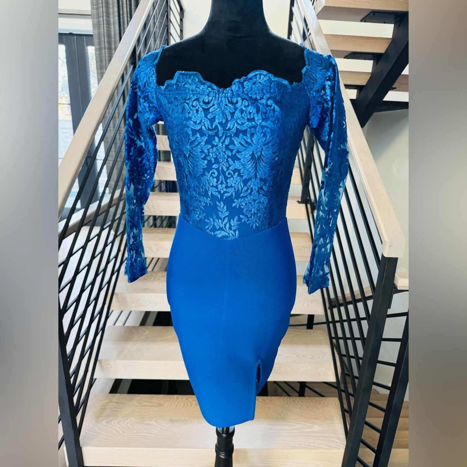Other New and Chic Blue Lace Off-Shoulder Dress Size XS / US 0-2 / IT 36-38 - 6 Thumbnail