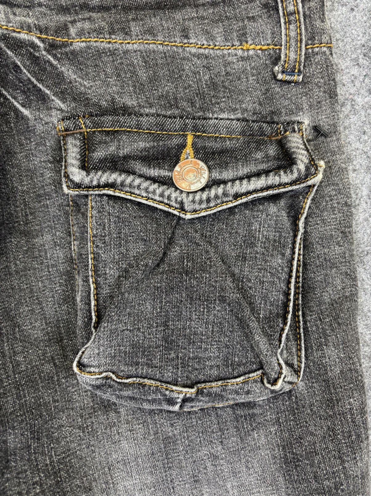 Japanese Brand 💥Multipockets💥GLOBAL WORK 3D 8 Pockets Cargo Jeans F989 Size US 31 - 12 Thumbnail
