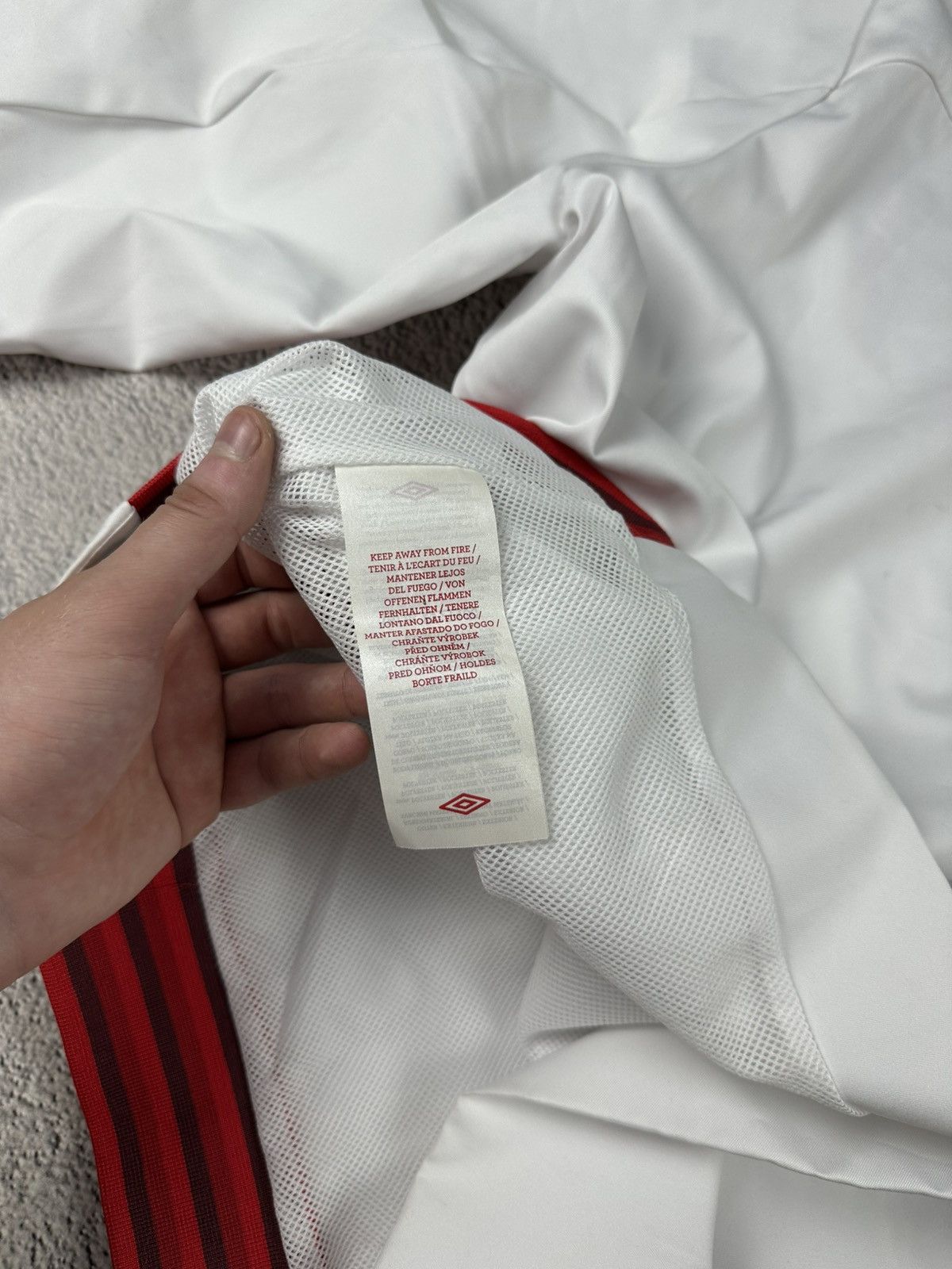 Umbro Umbro England 2012/2013 White Jacket Blockcore Football ⚽️ Size US L / EU 52-54 / 3 - 10 Thumbnail