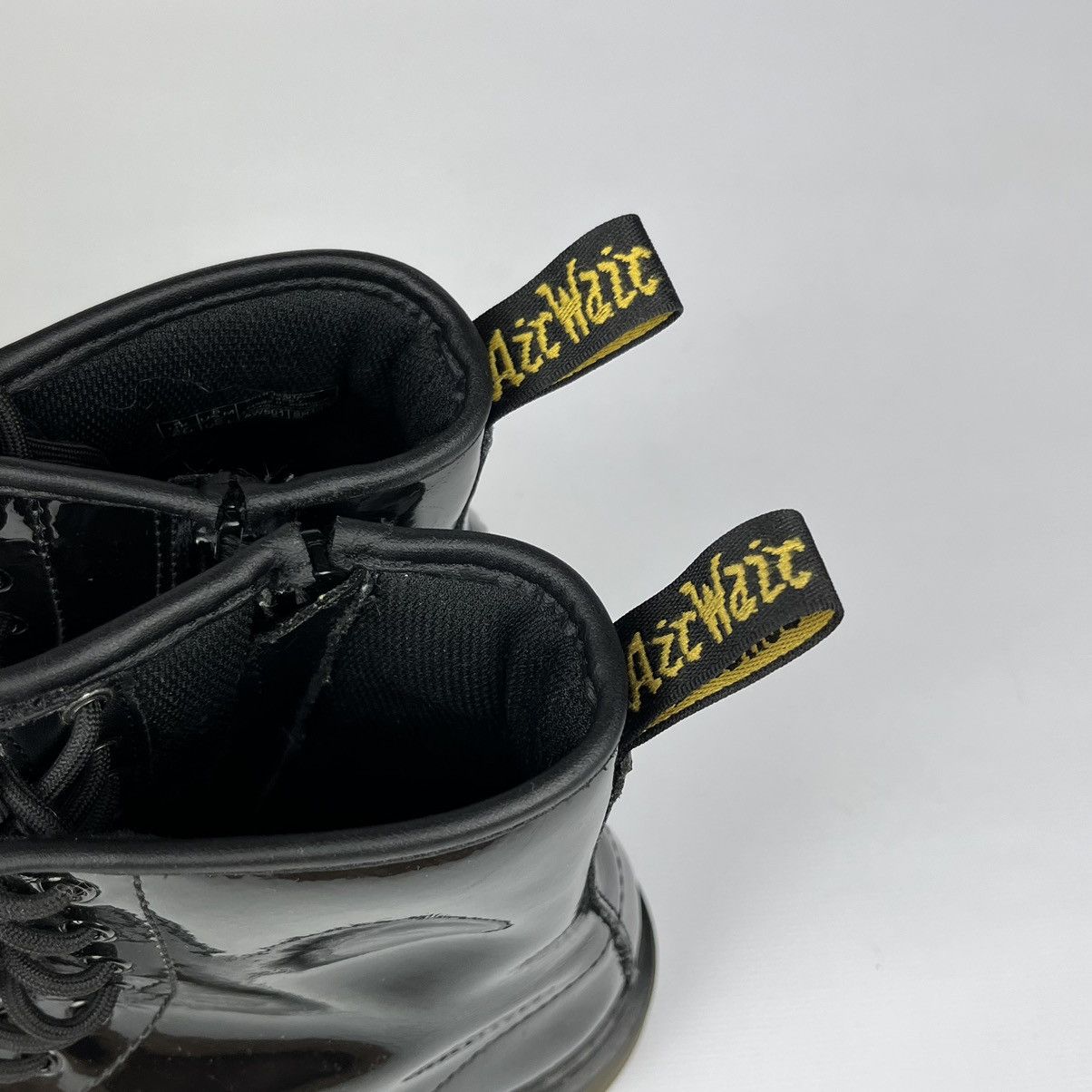 Dr. Martens Dr Martens 1460y hight Patent Smooth Leather Lamper Black Size US 5 / EU 37 - 4 Thumbnail