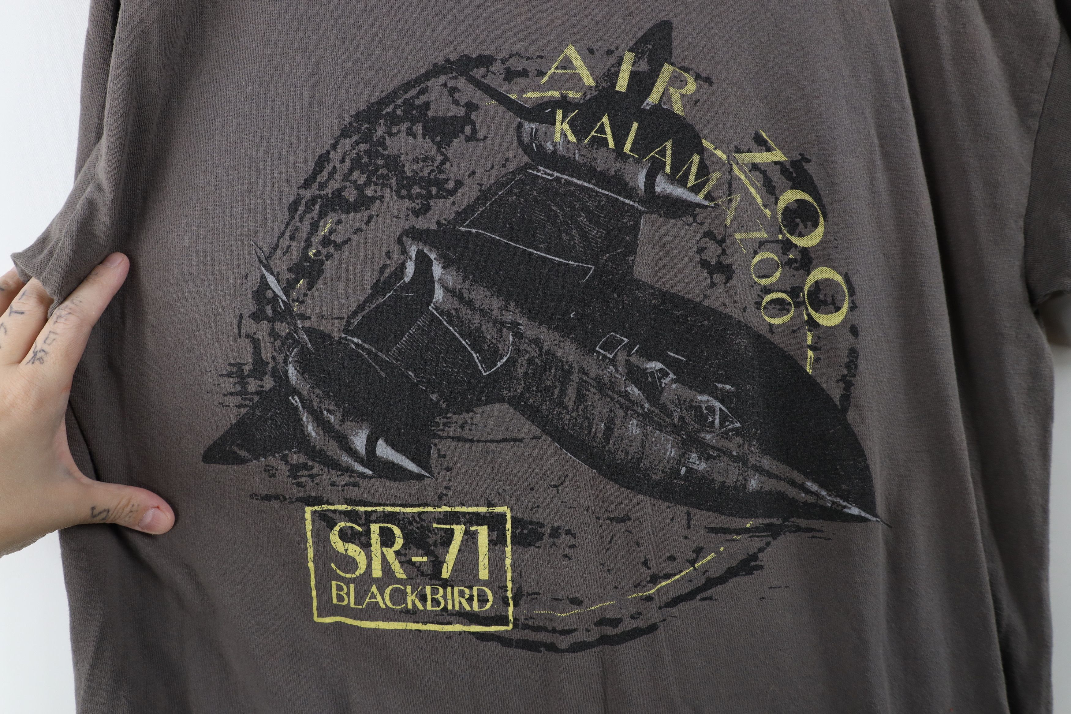 Vintage Vintage Streetwear Air Zoo Kalamazoo SR-71 Blackbird T-Shirt Size US L / EU 52-54 / 3 - 4 Thumbnail