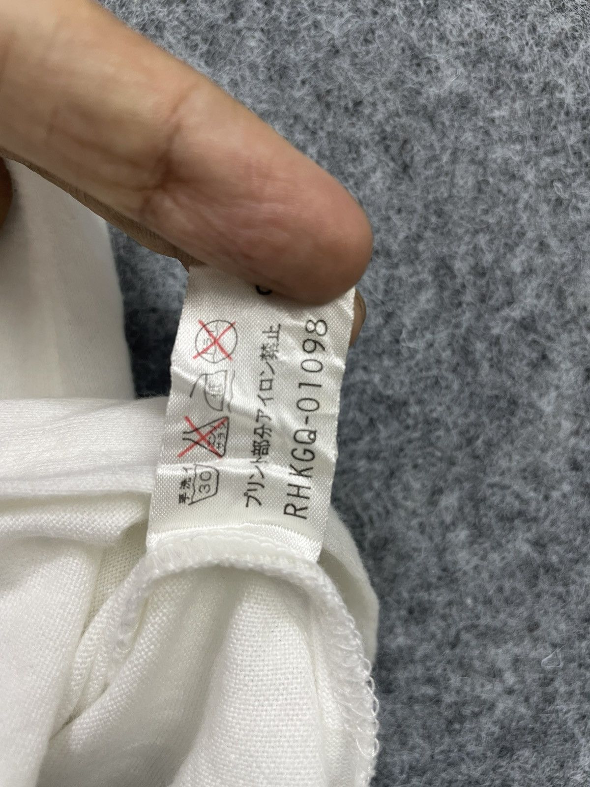 Hiroko Koshino Homme Vintage Hiroko Koshino T-Shirt Size US M / EU 48-50 / 2 - 5 Thumbnail