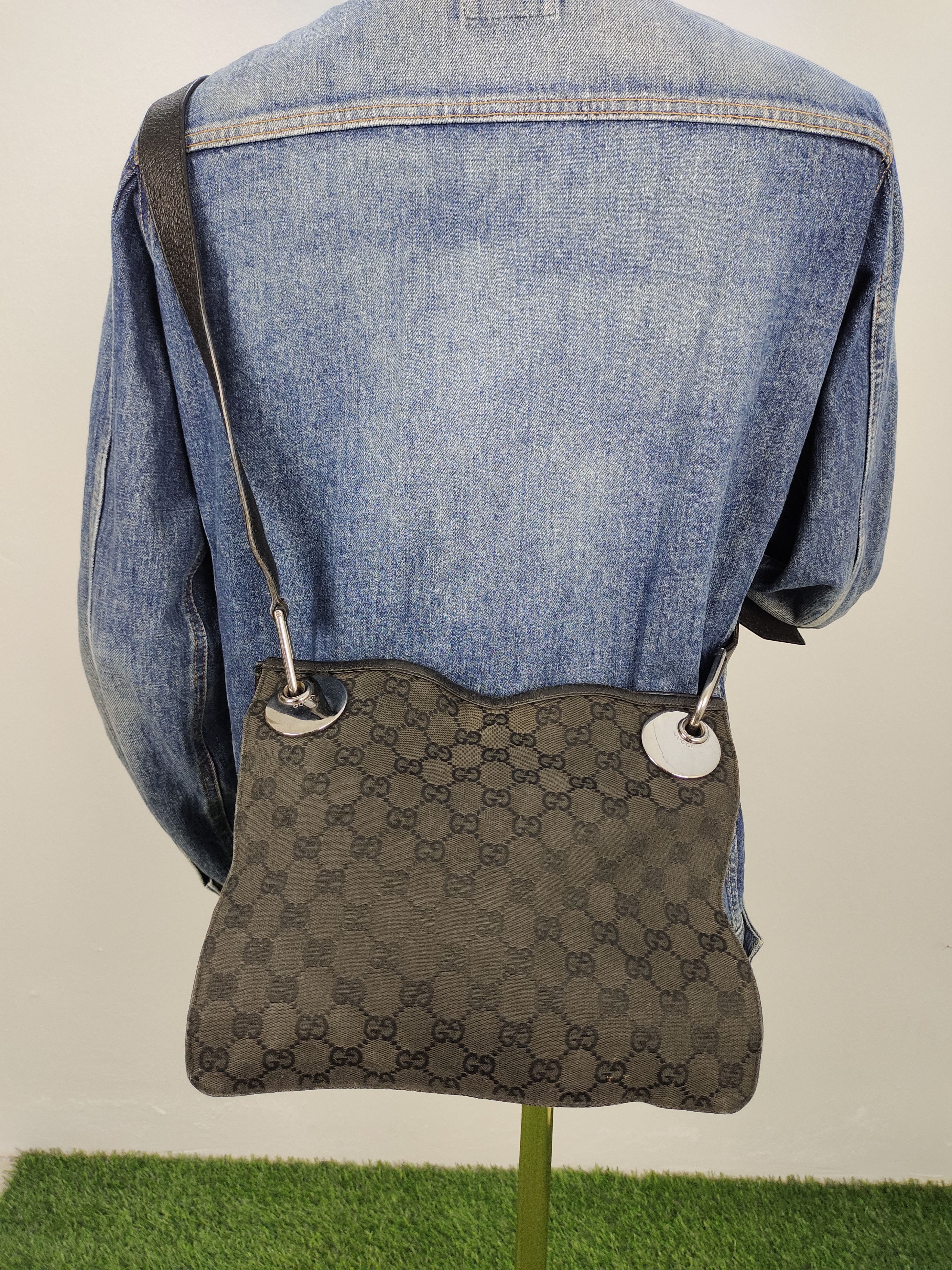Gucci Authentic Gucci GG Crossbody Sling Bag Size ONE SIZE - 3 Thumbnail
