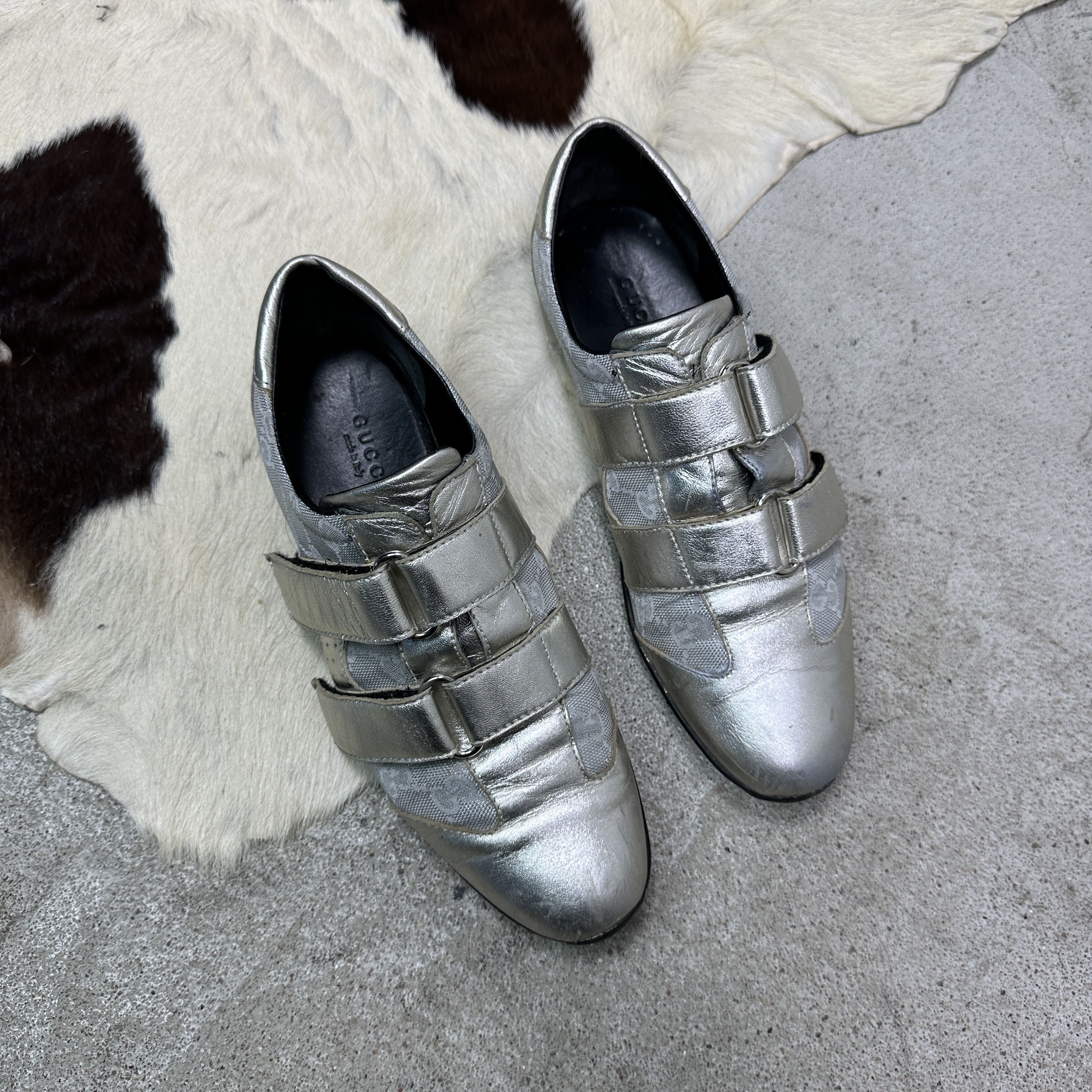 Gucci Vintage Silver Chrome Monogram Gucci Sneakers 00s Size US 6 / IT 36 - 4 Thumbnail